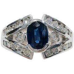 18 Karat White Gold Diamond and Sapphire Ring For Sale at 1stDibs