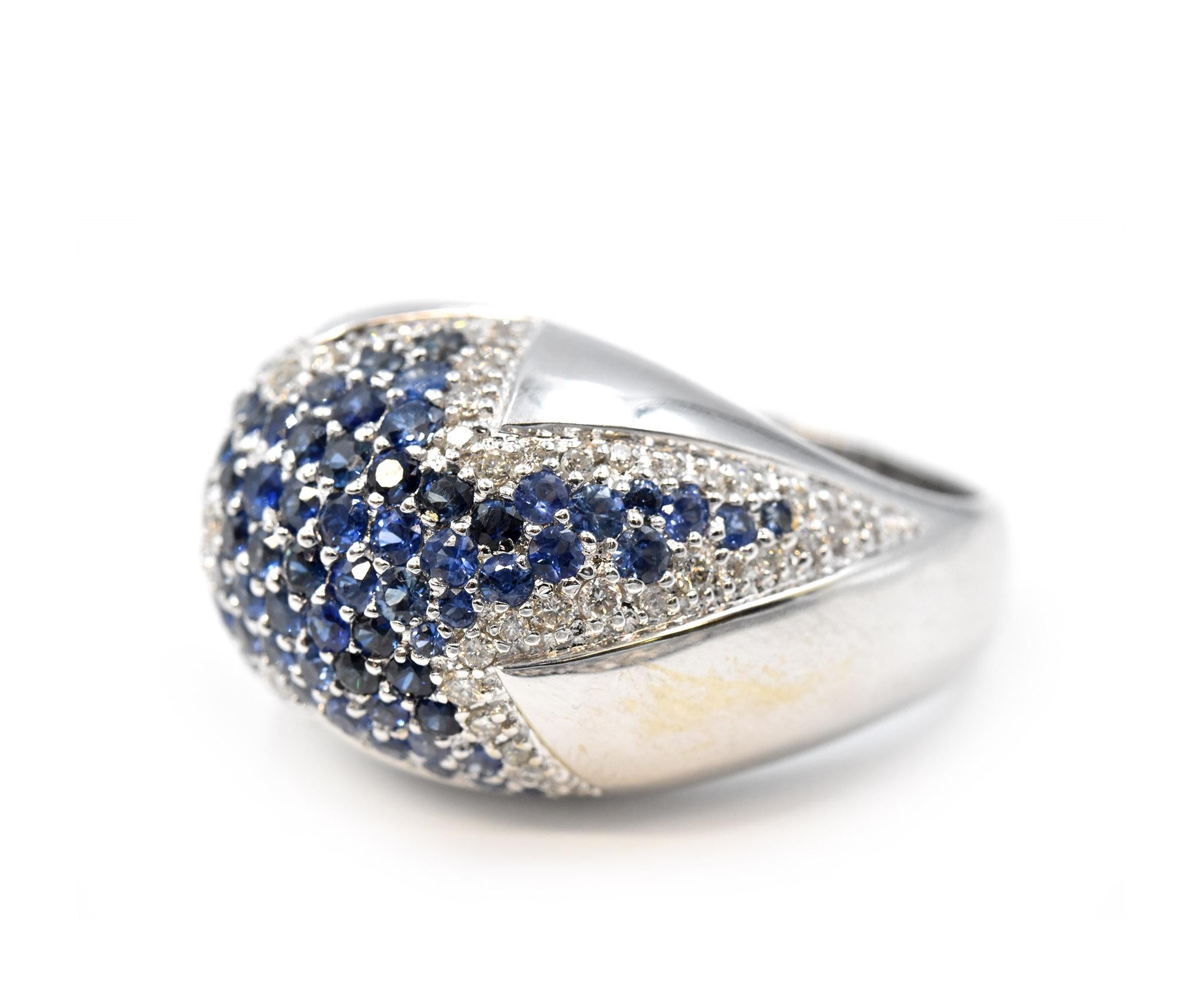 18 Karat White Gold Diamond and Sapphire Star Ring In Excellent Condition In Scottsdale, AZ
