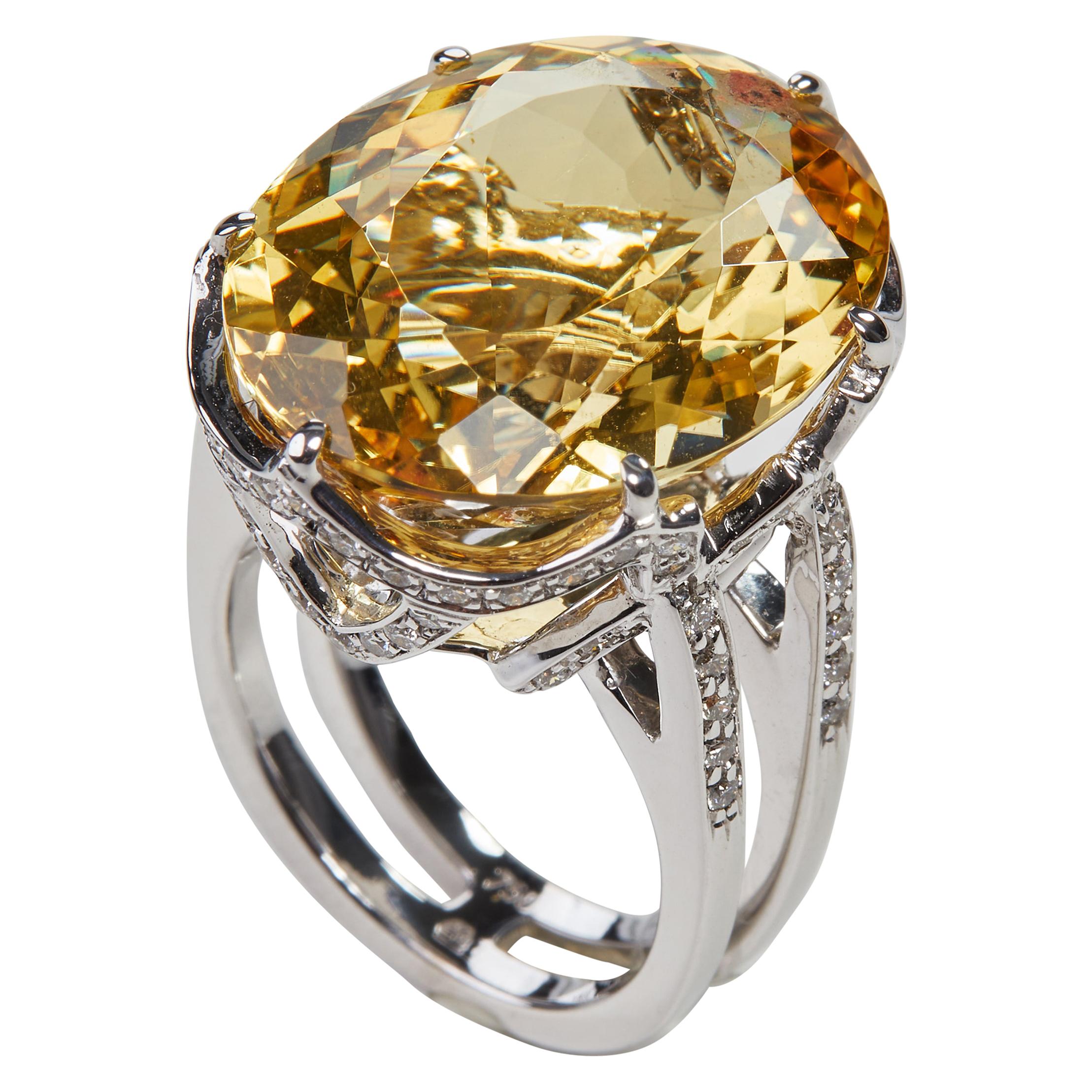 18 Karat White Gold Diamond and Yellow Beryl Ring