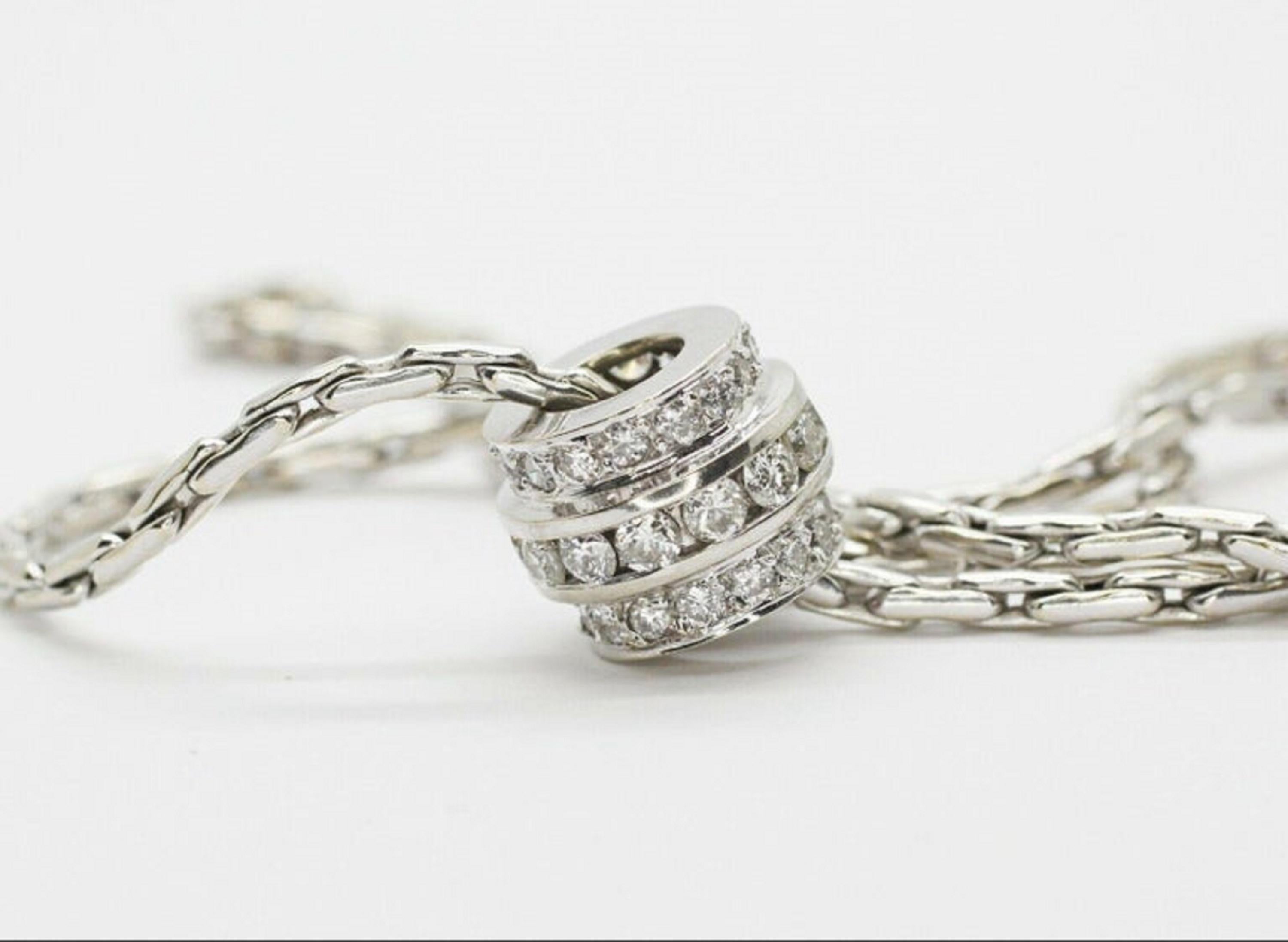 Colgante Bola de Diamantes de Oro Blanco de 18 Kilates Moderno