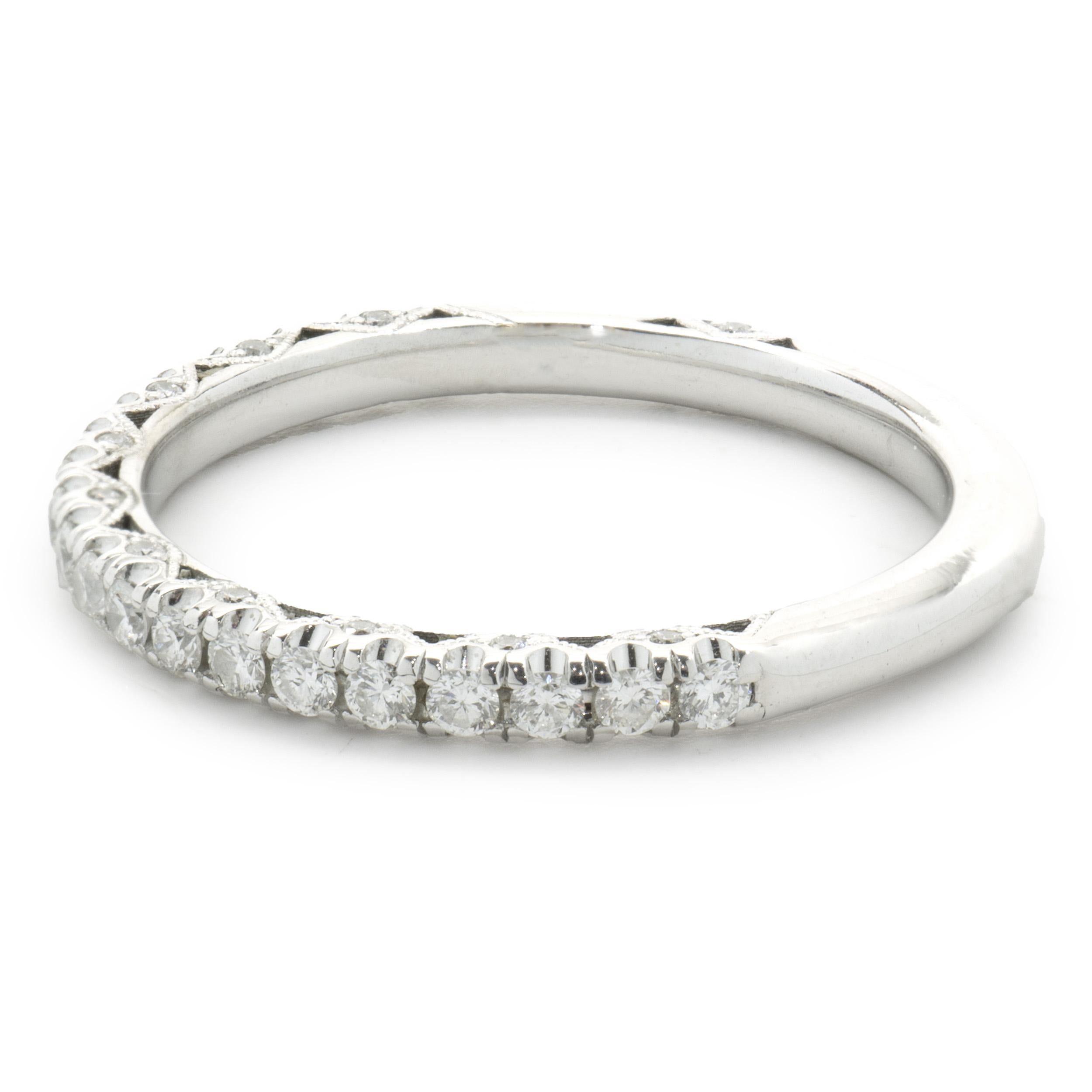 18 Karat White Gold Diamond Band In Excellent Condition For Sale In Scottsdale, AZ