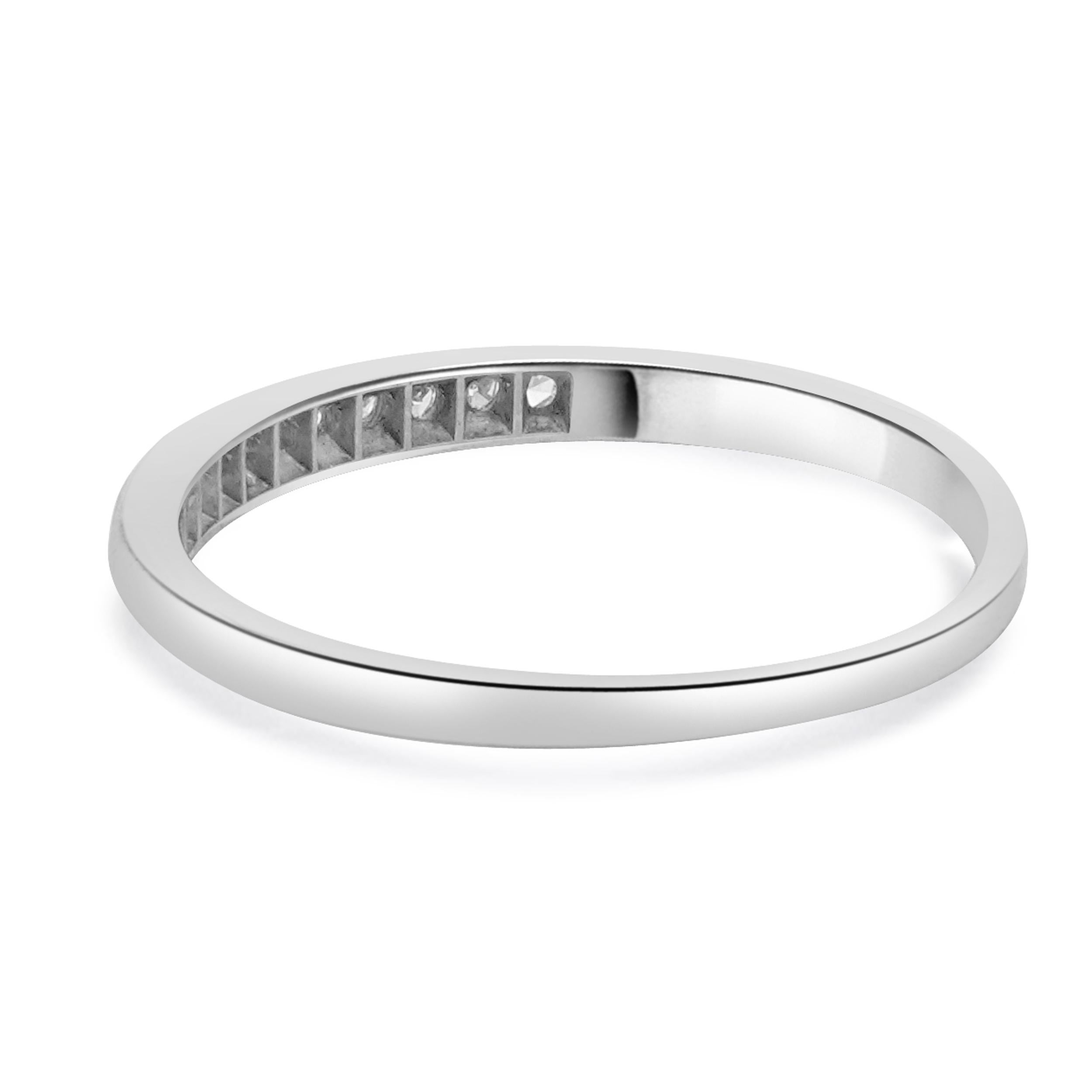 Bandeau en or blanc 18 carats avec diamants Excellent état - En vente à Scottsdale, AZ