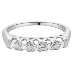 Anillo de diamantes de oro blanco de 18 quilates