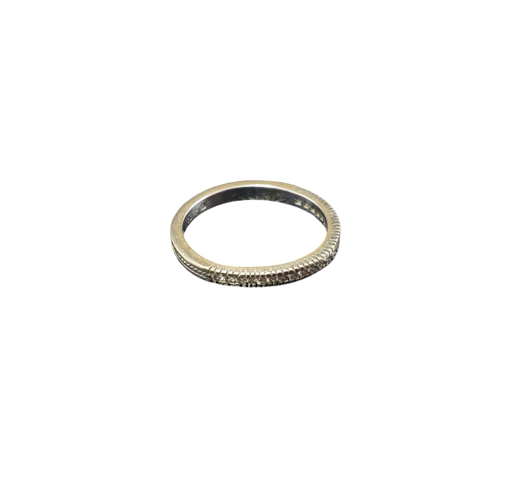 Round Cut 18 Karat White Gold Diamond Band Ring Size 7 #16119 For Sale