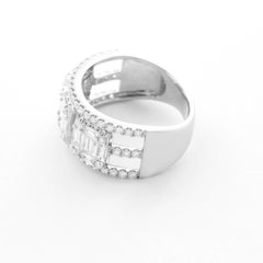 18 Karat Weißgold Diamantring Größe 7
