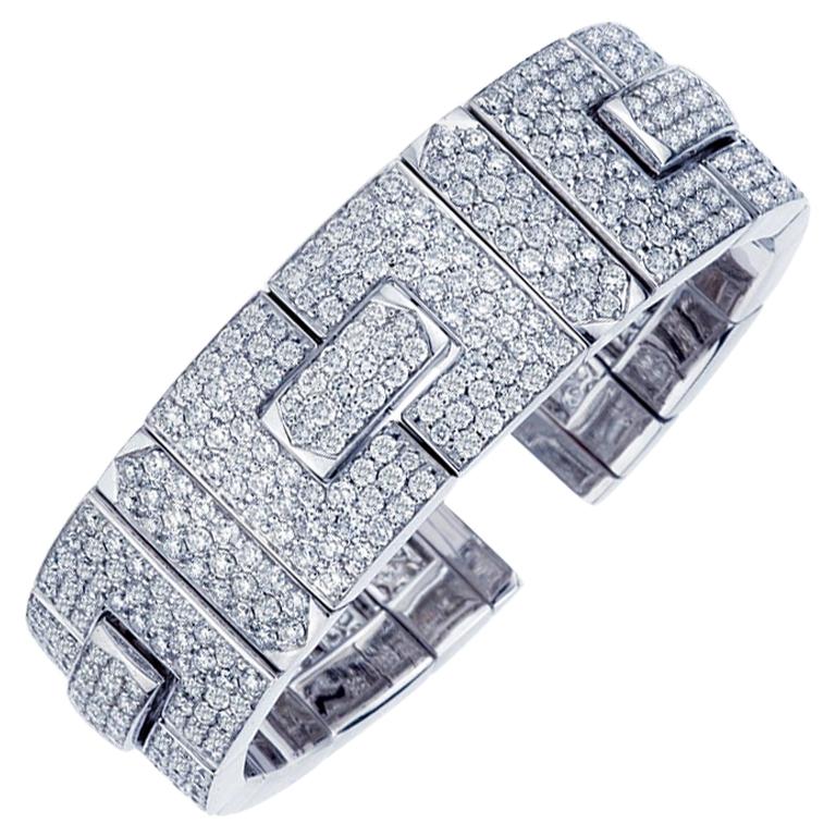 18 Karat White Gold Diamond Bangle Bracelet, 16.75 Carat For Sale