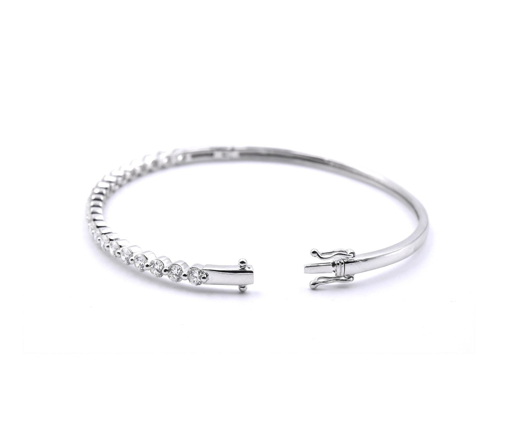 Round Cut 18 Karat White Gold Diamond Bangle Bracelet