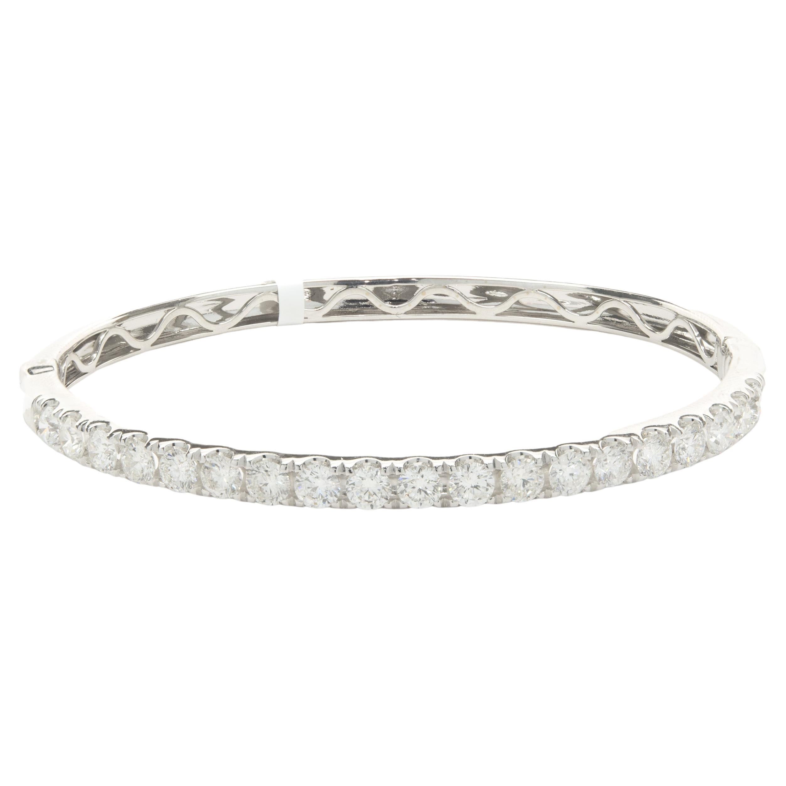 18 Karat White Gold Diamond Bangle Bracelet