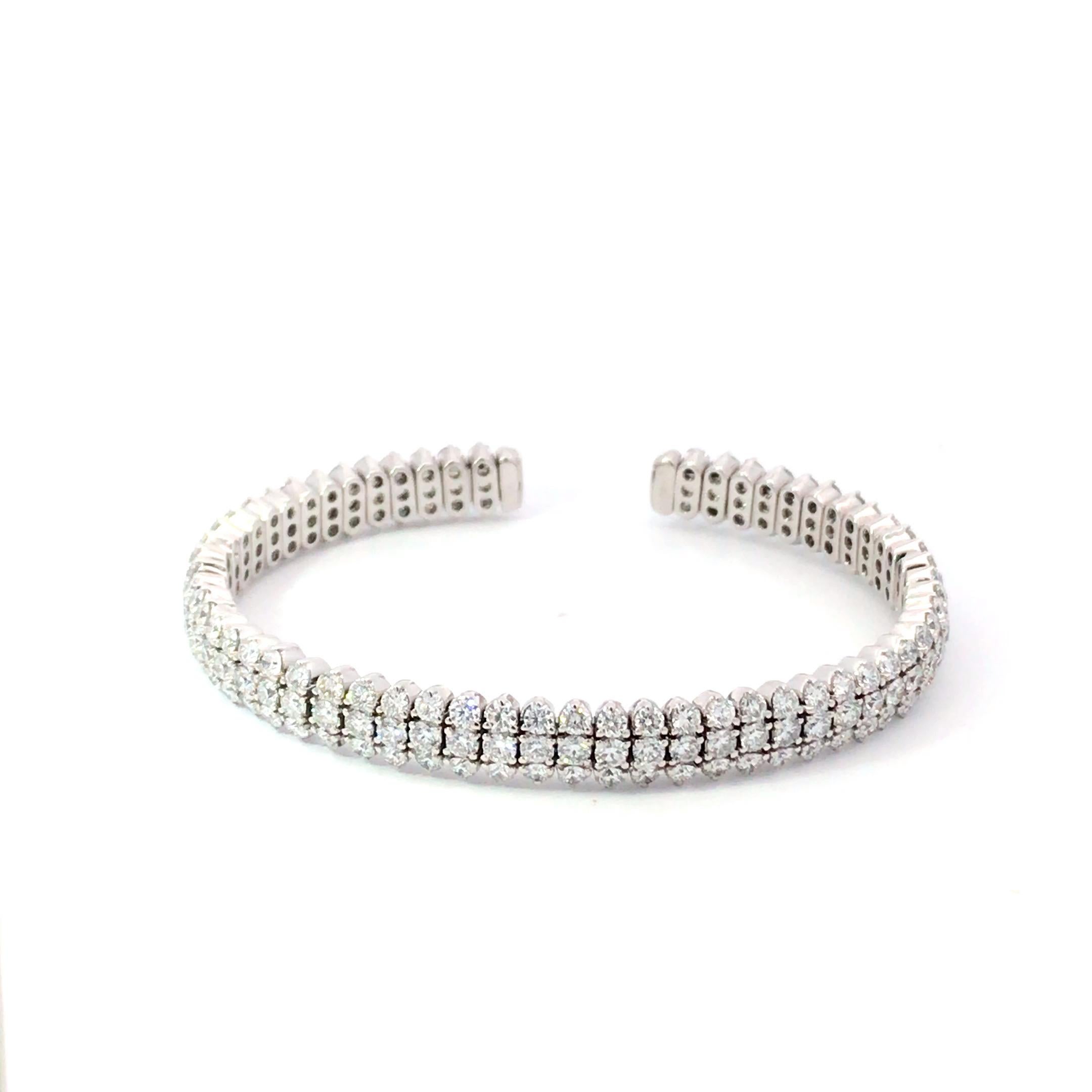 Bracciale con diamanti in oro bianco 18 carati in vendita 1