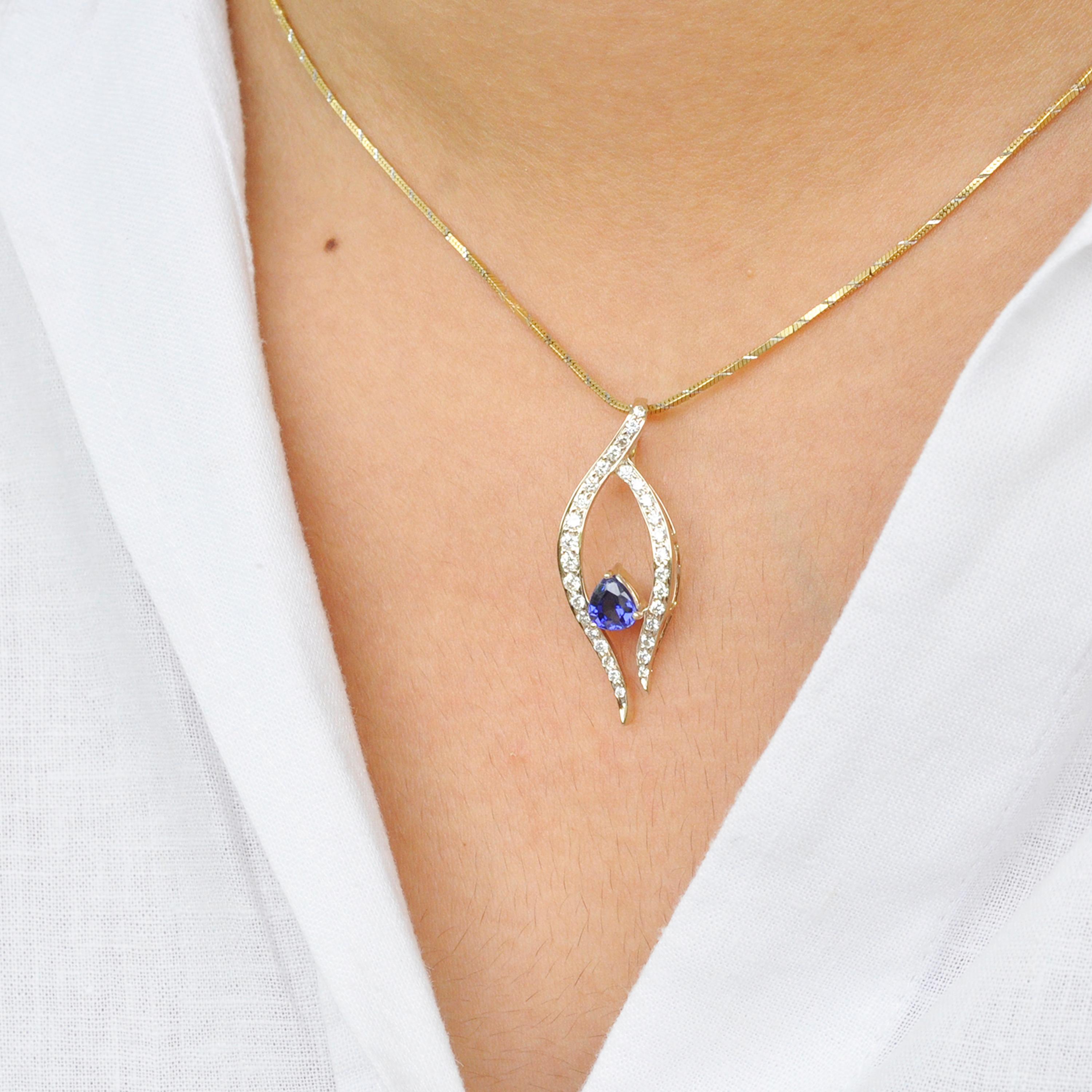 18 Karat White Gold Diamond Blue Sapphire Ballet Diamond Pendant Necklace 2