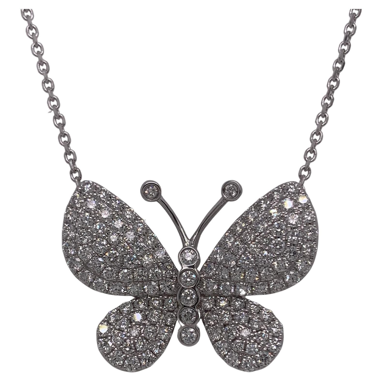 18 Karat White Gold Diamond Butterfly Necklace For Sale