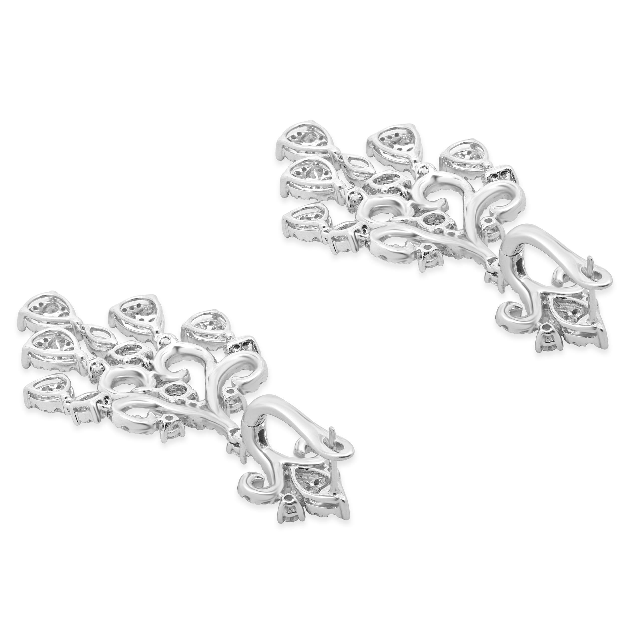 Taglio rotondo Orecchini a goccia con diamante in oro bianco 18 carati in vendita