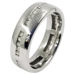 Kanalband aus 18 Karat Weißgold mit Diamanten