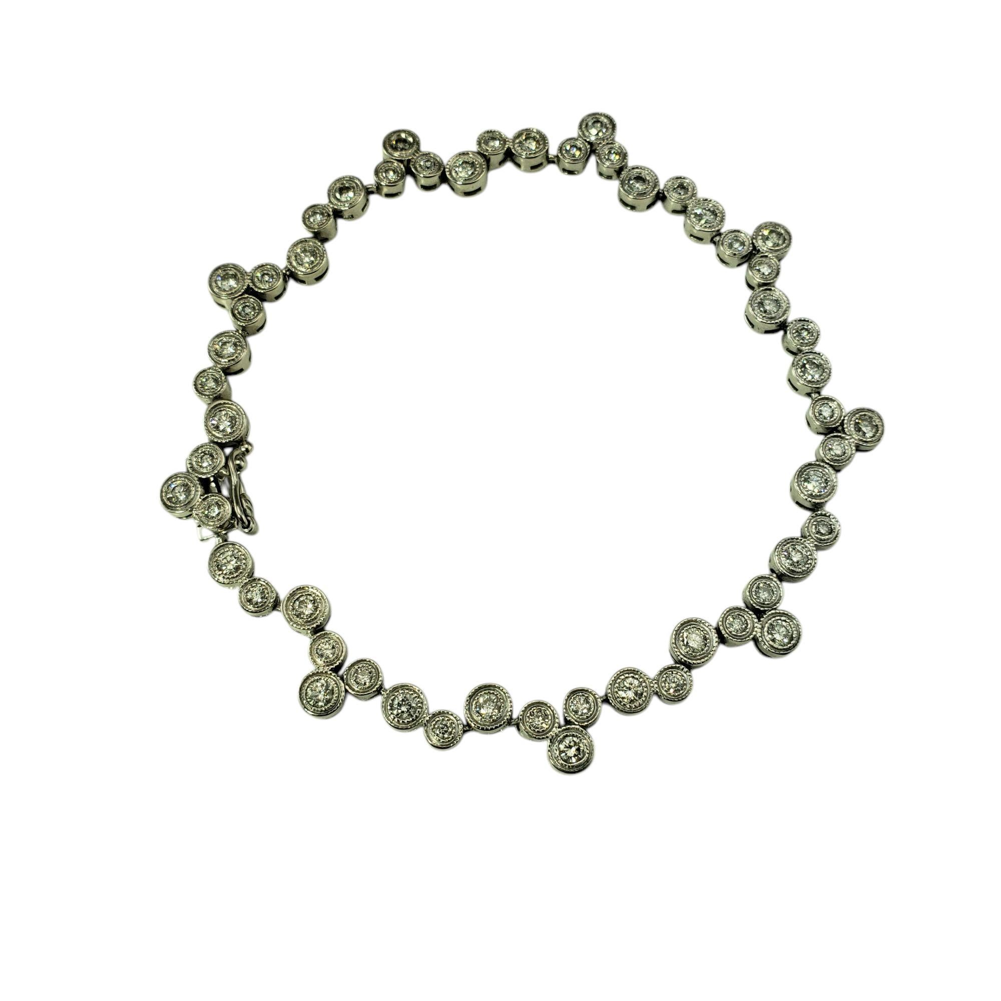 18 Karat White Gold Diamond Circle Design Tennis Bracelet #21794 (Zeitgenössisch) im Angebot