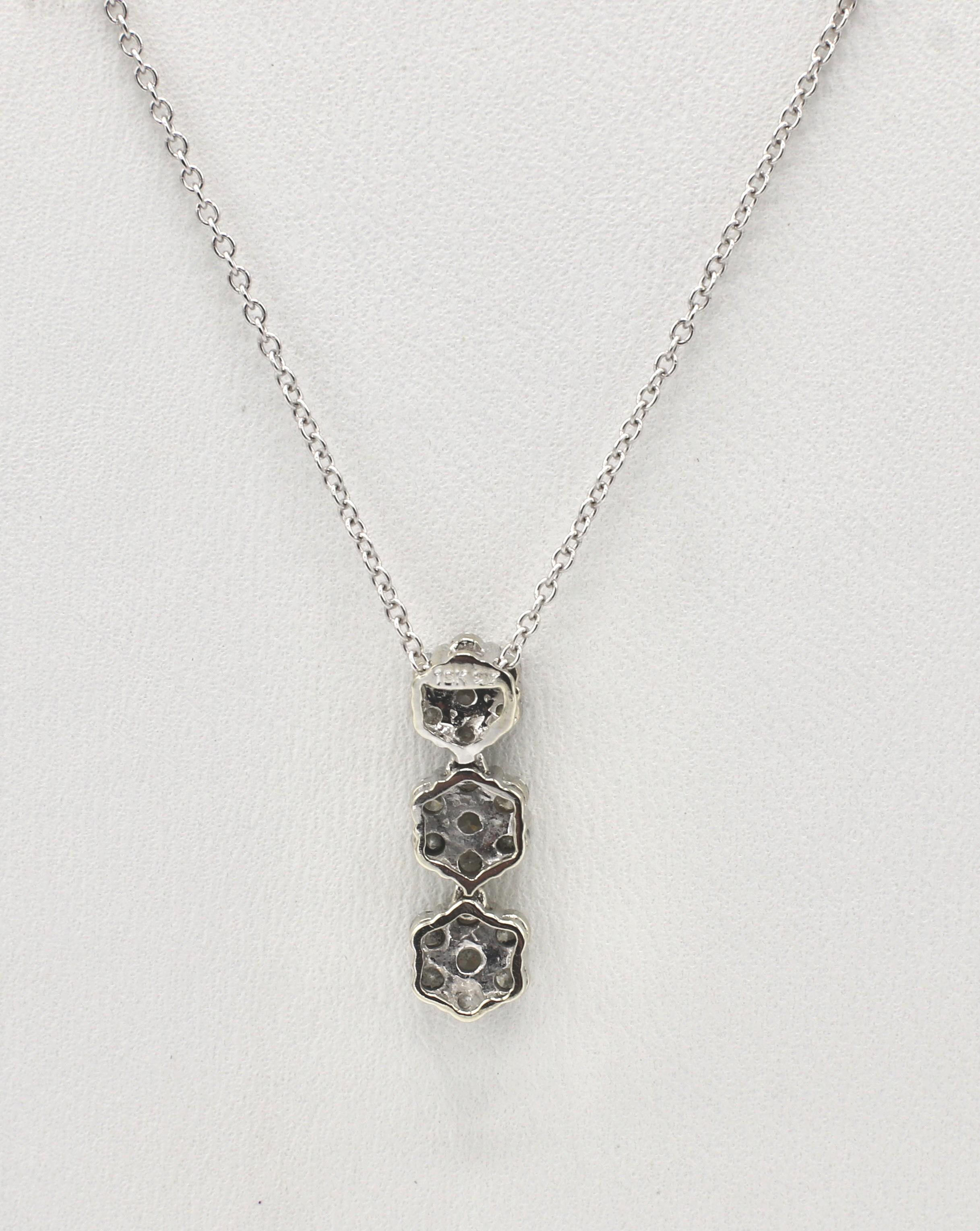 18 Karat White Gold Diamond Cluster Drop Pendant Necklace In Excellent Condition In  Baltimore, MD