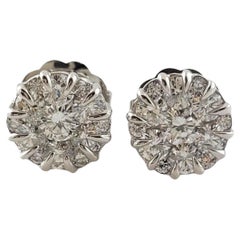 Boucles d'oreilles grappe de diamants en or blanc 18 carats n° 16985