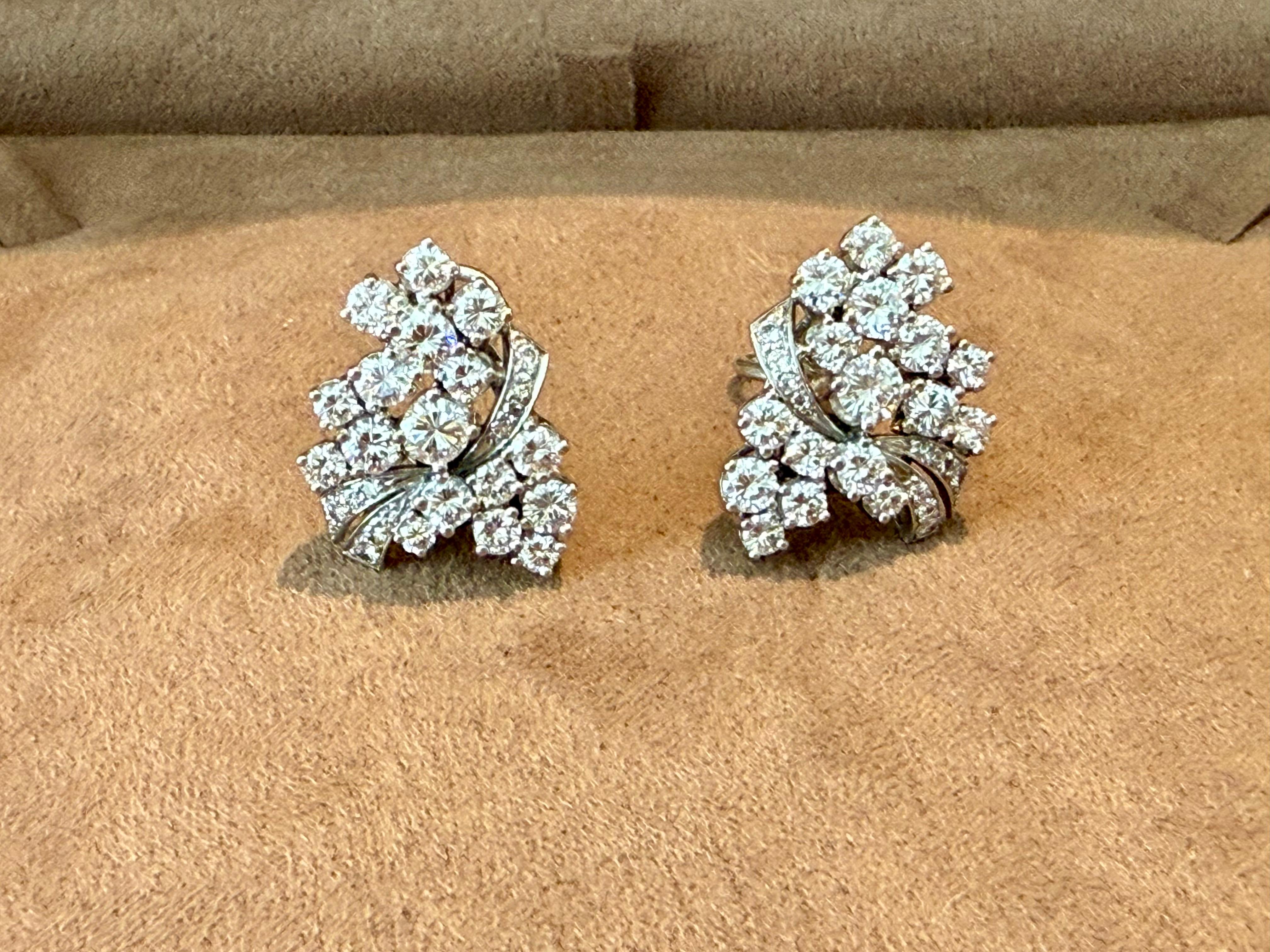 Orecchini a grappolo con diamanti in oro bianco 18 carati in vendita 10