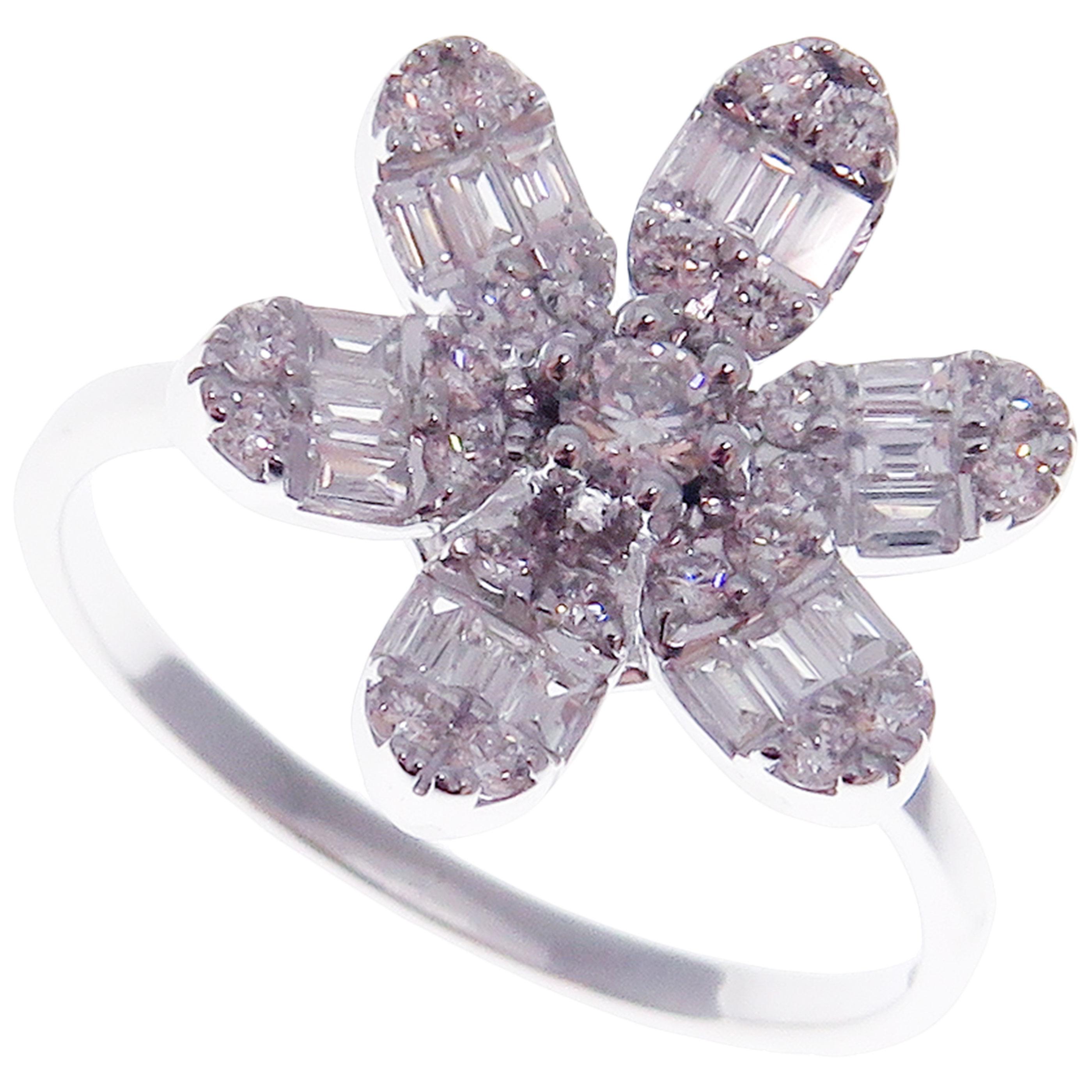 18 Karat Weißgold Diamant-Cluster-Llusion-Ring mit Illusion (Rundschliff) im Angebot