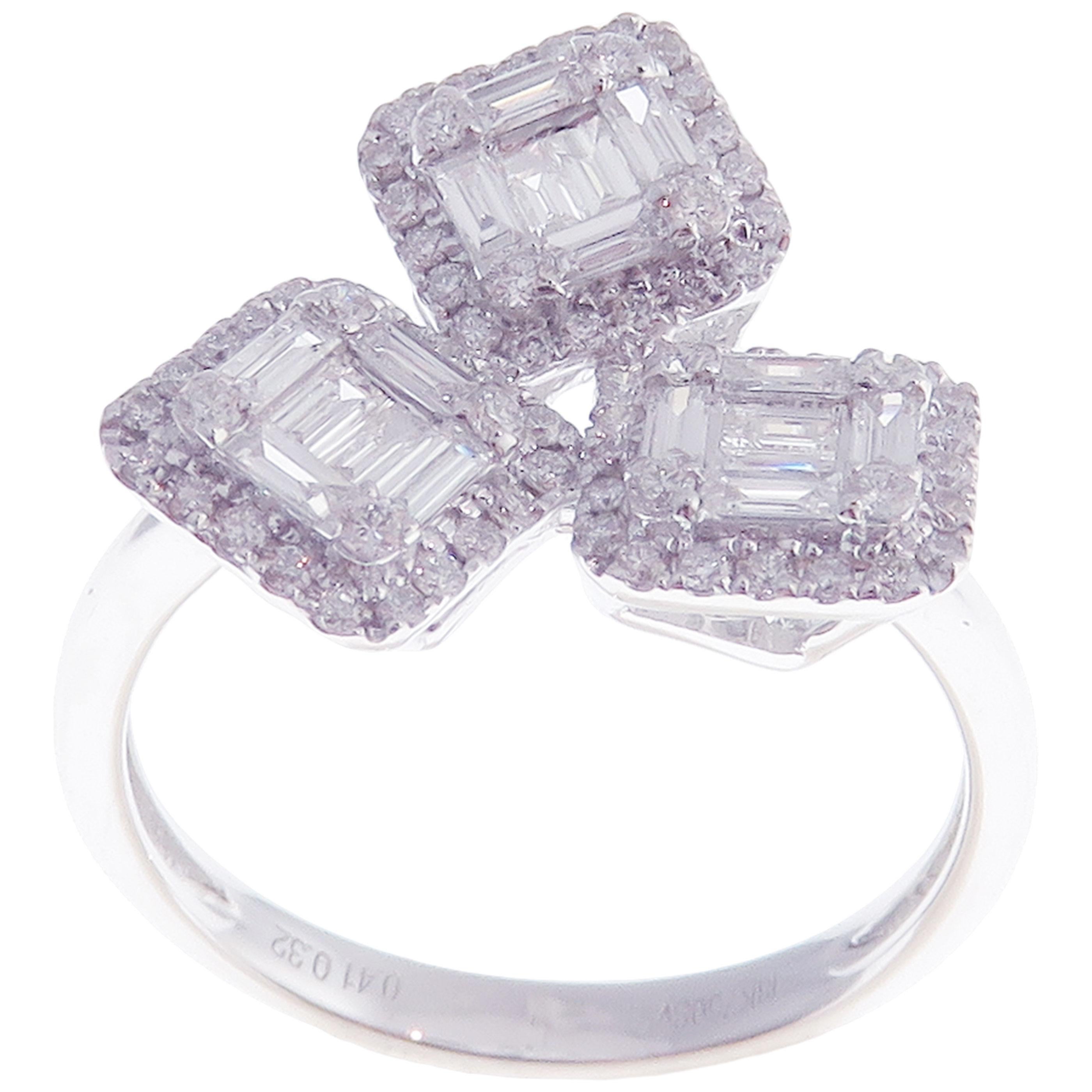 18 Karat Weißgold Diamant-Cluster-Llusion-Ring mit Illusion im Zustand „Neu“ im Angebot in Los Angeles, CA