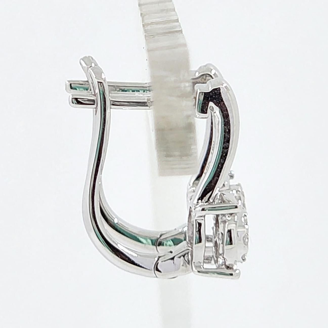18 Karat Weißgold Diamant-Cluster-Ohrringe mit Hebelverschluss (Brillantschliff) im Angebot