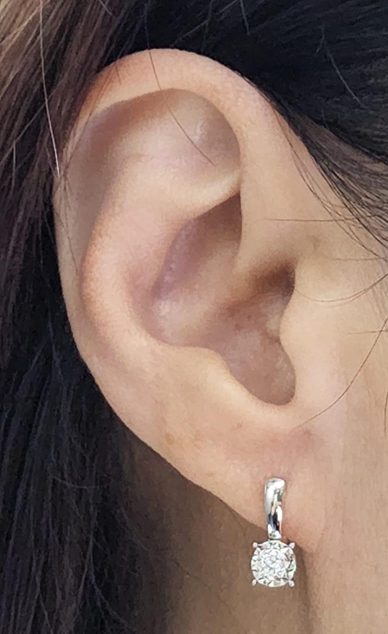 18 Karat Weißgold Diamant-Cluster-Ohrringe mit Hebelverschluss Damen im Angebot