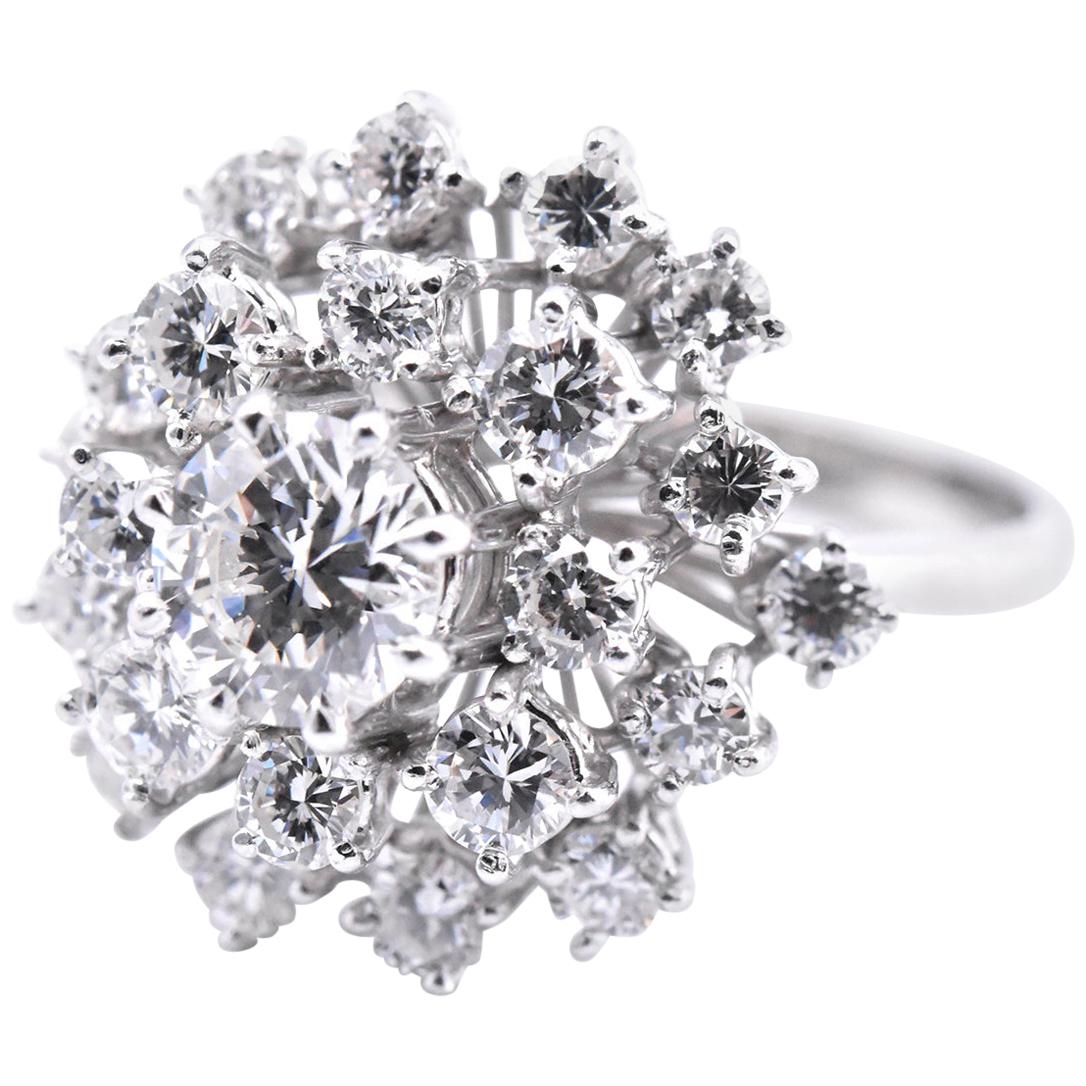 18 Karat White Gold Diamond Cluster Ring