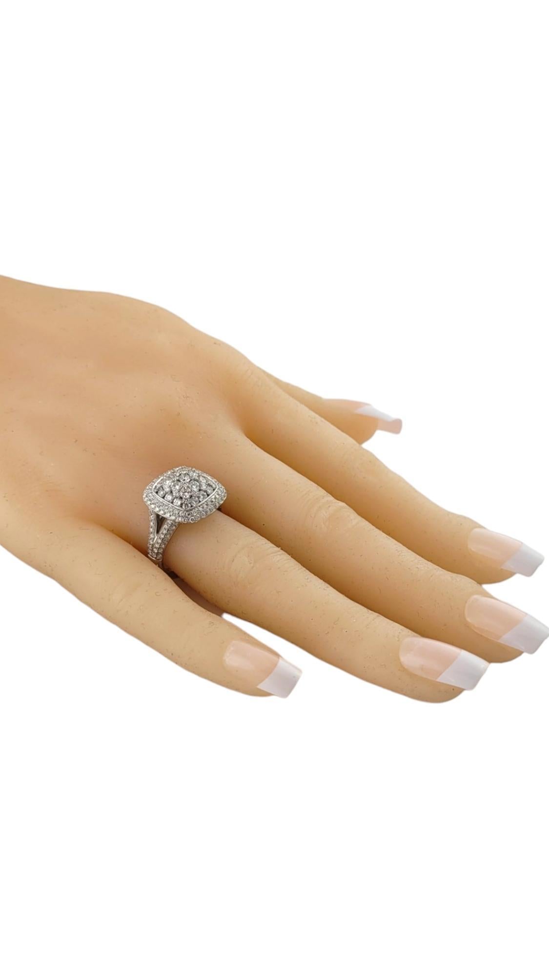 Anello con cluster di diamanti in oro bianco 18 carati misura 6,25 #16963 in vendita 2