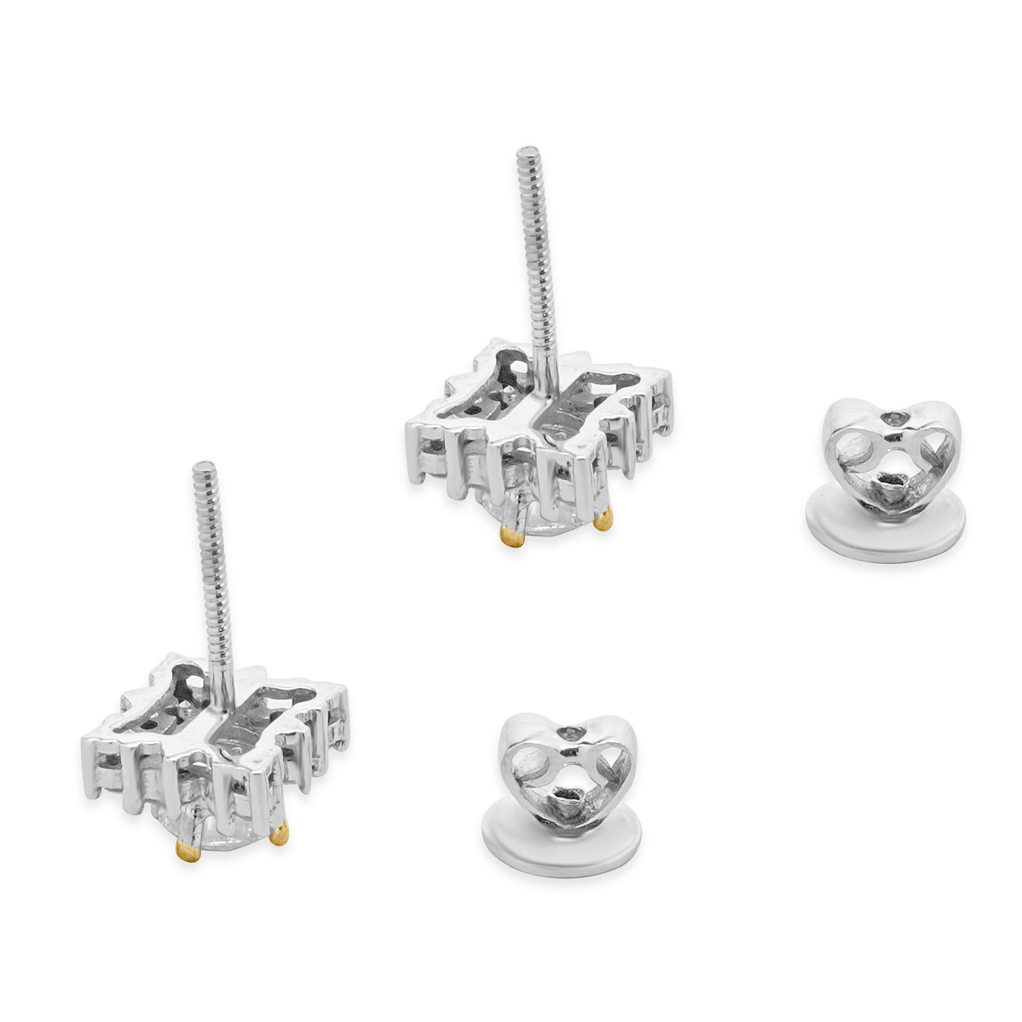 18 Karat White Gold Diamond Cluster Stud Earrings In Excellent Condition For Sale In Scottsdale, AZ