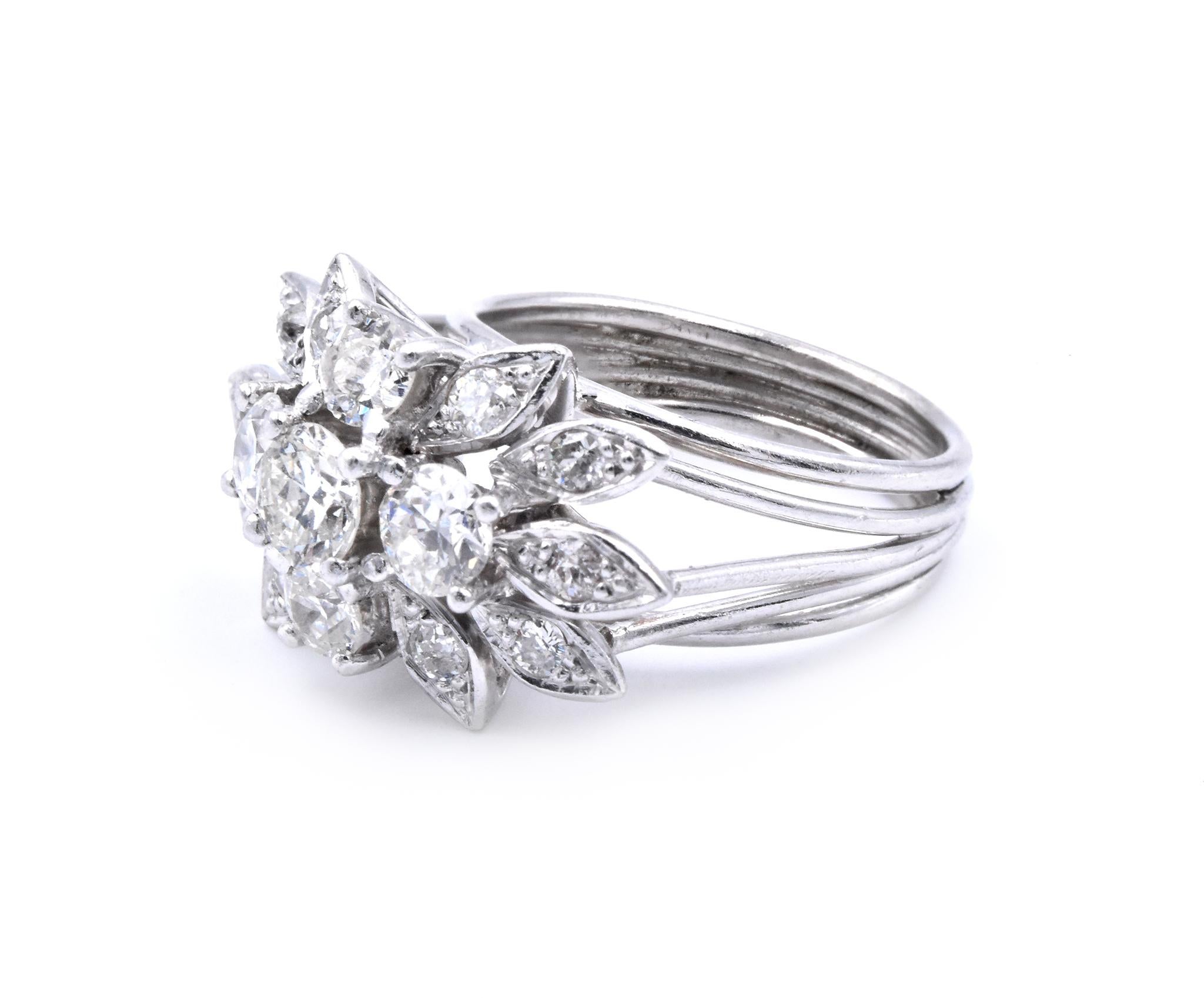 Cocktail-Modering aus 18 Karat Weißgold mit Diamanten (Rundschliff) im Angebot
