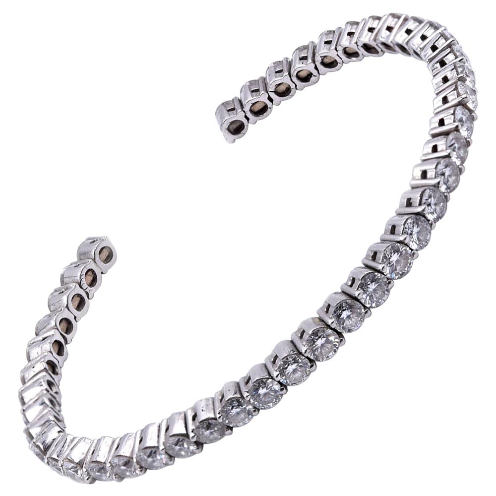 18 Karat White Gold Diamond Cuff Bracelet