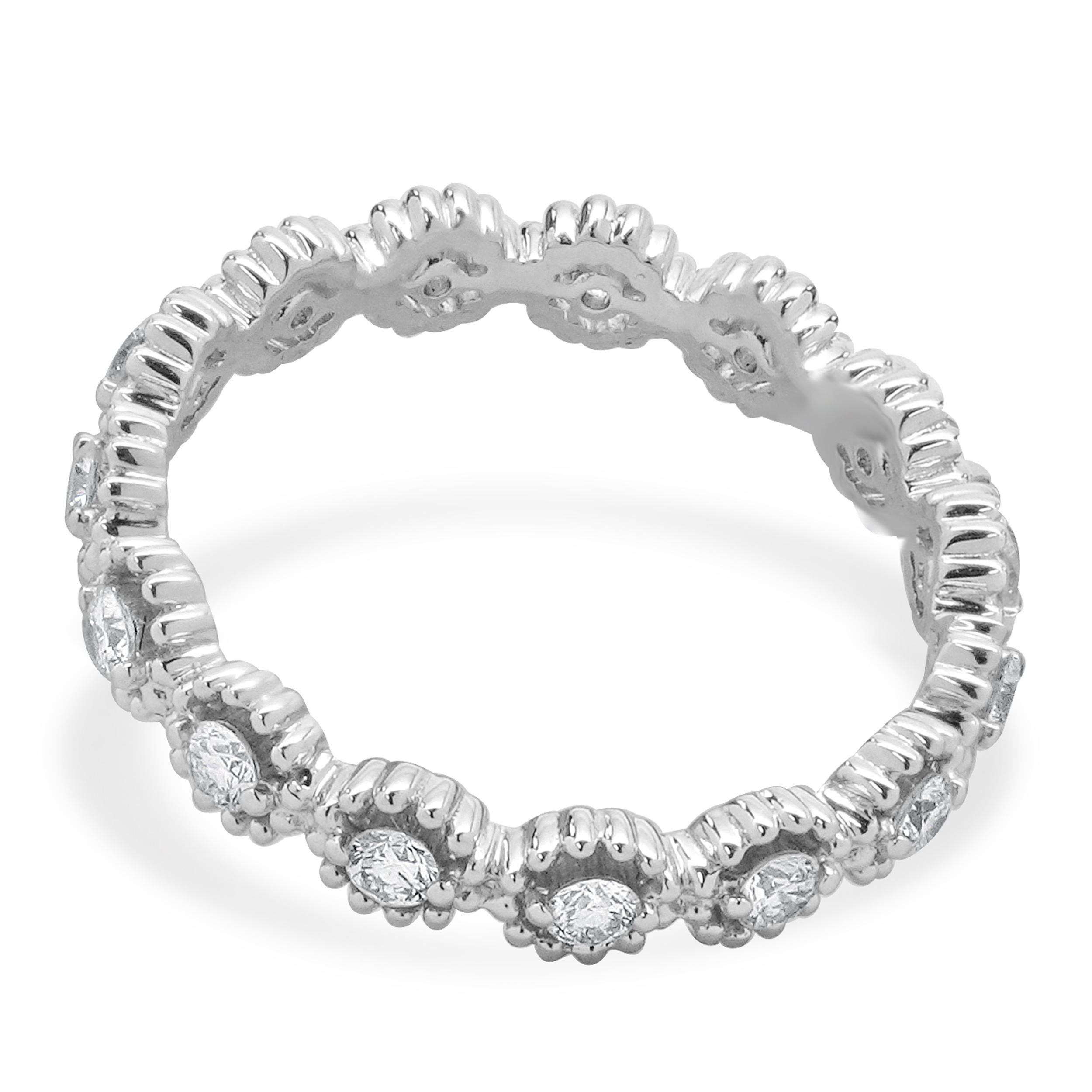 18 Karat White Gold Diamond Cutout Band In Excellent Condition For Sale In Scottsdale, AZ