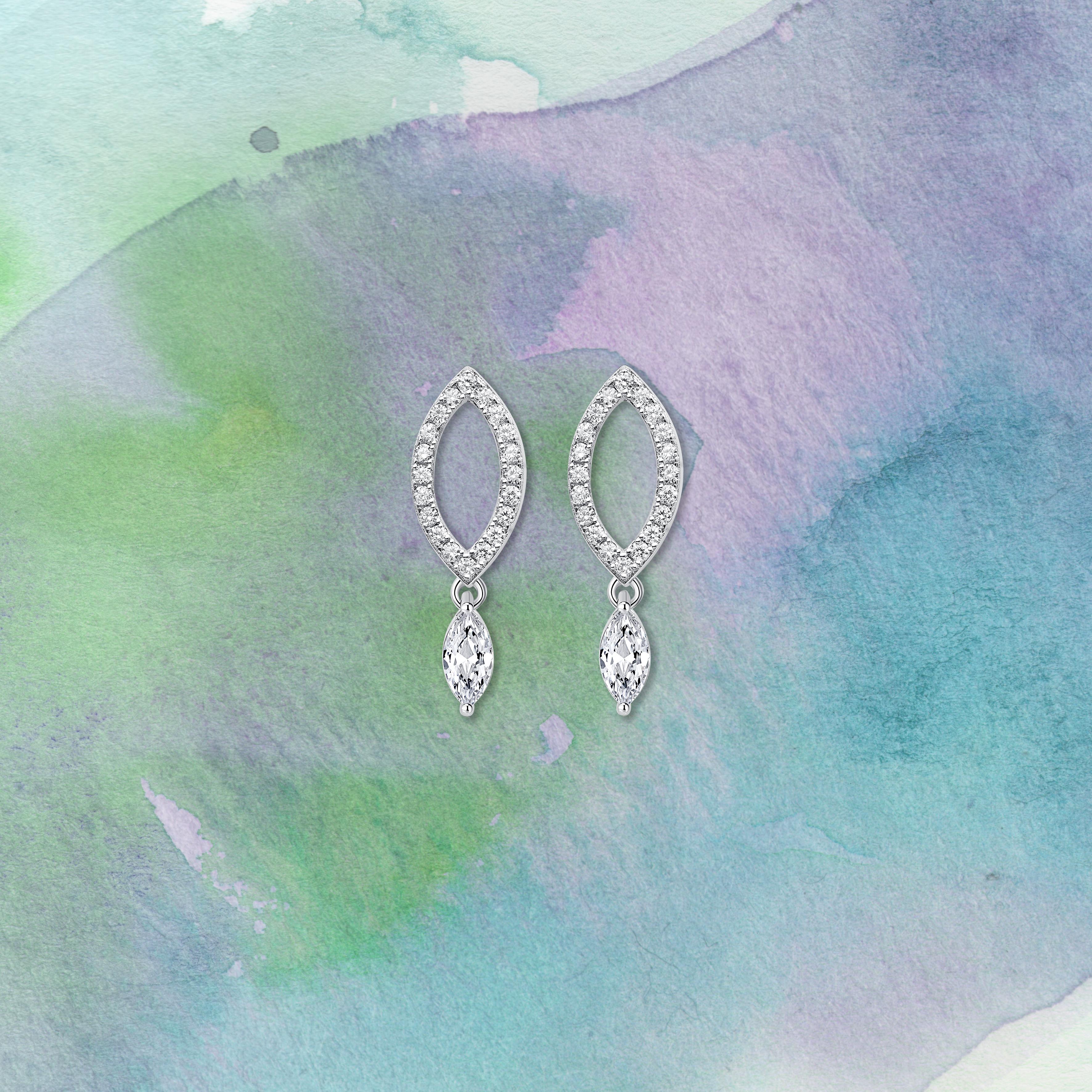 Women's or Men's 18 Karat White Gold Diamond Dew Drop Stud Earrings For Sale
