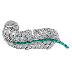 18 Karat White Gold Diamond Emerald Leaf Brooch