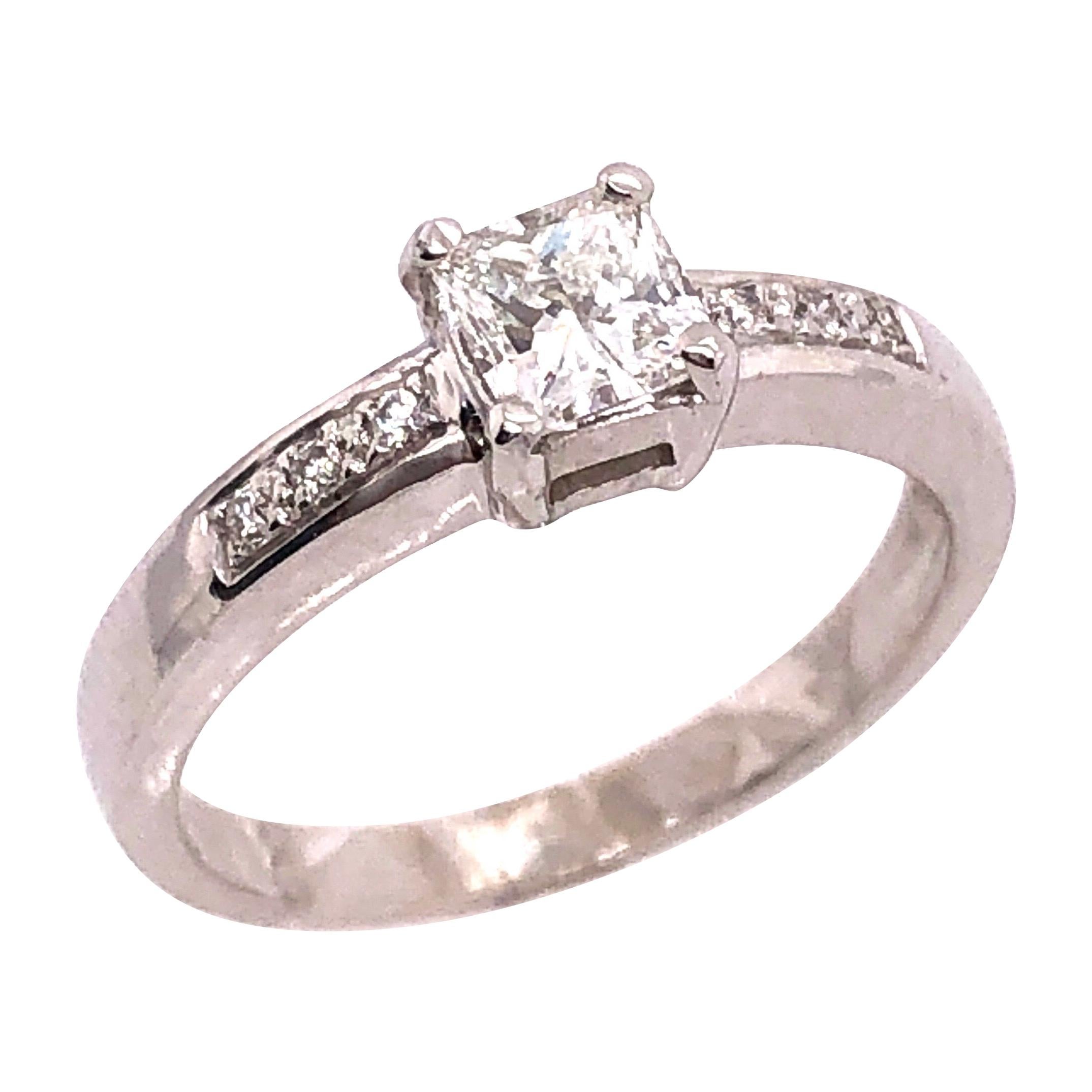 18 Karat White Gold Diamond Engagement Ring 0.80 Total Diamond Weight For Sale