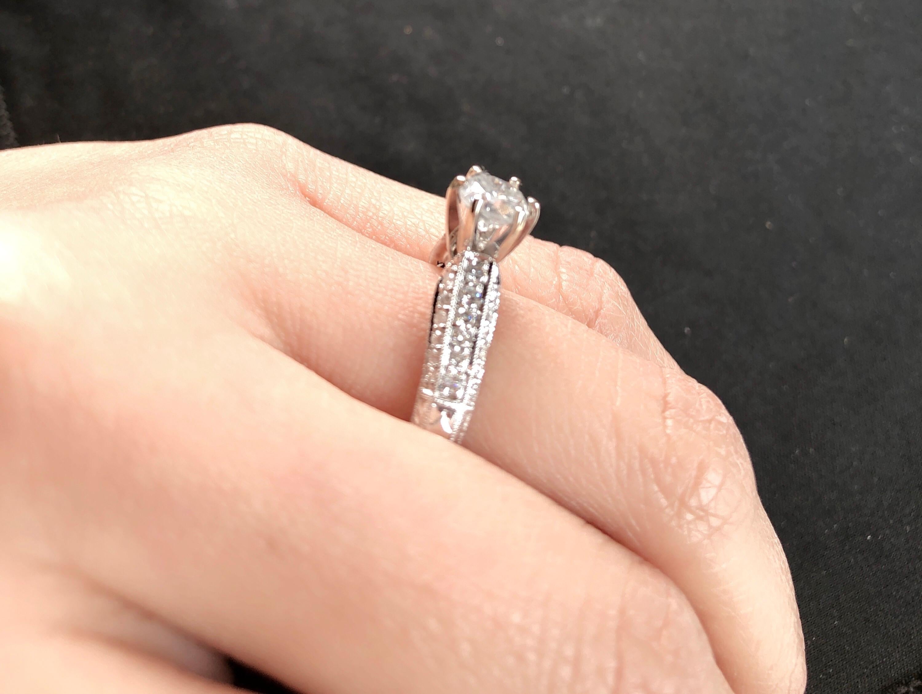 18 Karat White Gold Diamond Engagement Ring 1.40 Total Diamond Weight For Sale 5