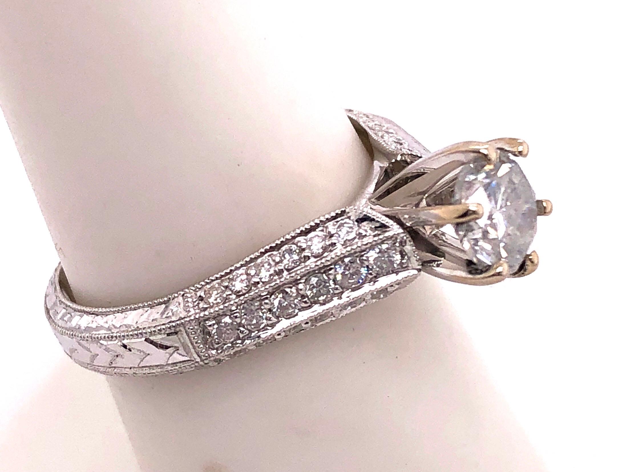 18 Karat White Gold Diamond Engagement Ring 1.40 Total Diamond Weight In Good Condition For Sale In Manhasset, NY