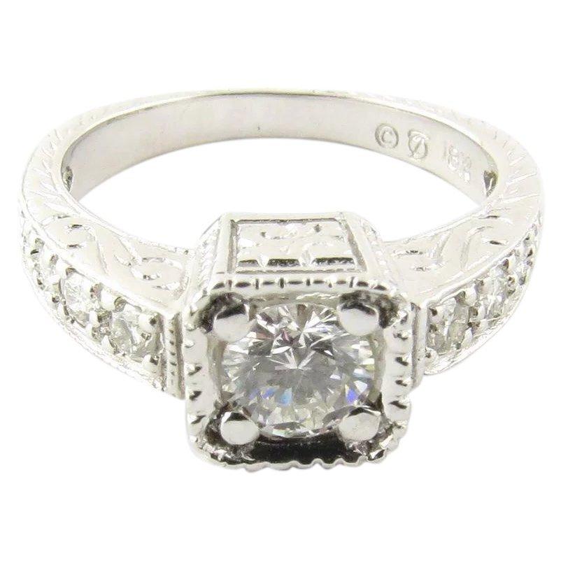 18 Karat White Gold Diamond Engagement Ring For Sale at 1stDibs