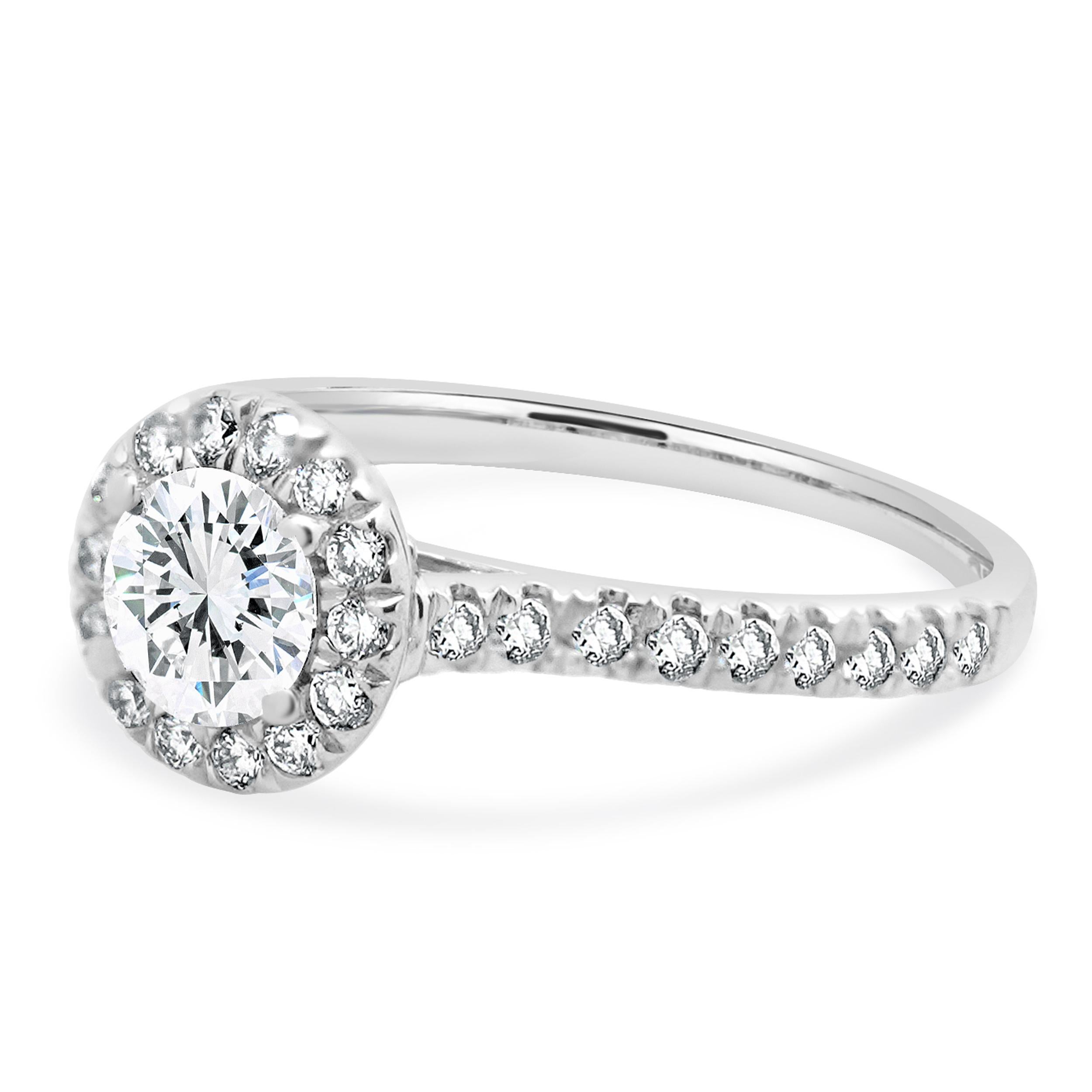 Designer: custom
Material: 18K white gold
Center Diamond: 1 round cut = 0.50ct
Color : I
Clarity : SI1
Diamond: 32 round brilliant cut = 0.32cttw
Color : H
Clarity : SI1-2
Size: 6 complimentary sizing available 
Weight: 2.62 grams
