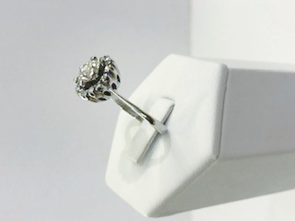 Brilliant Cut 18 Karat White Gold Diamond Engagement Ring For Sale