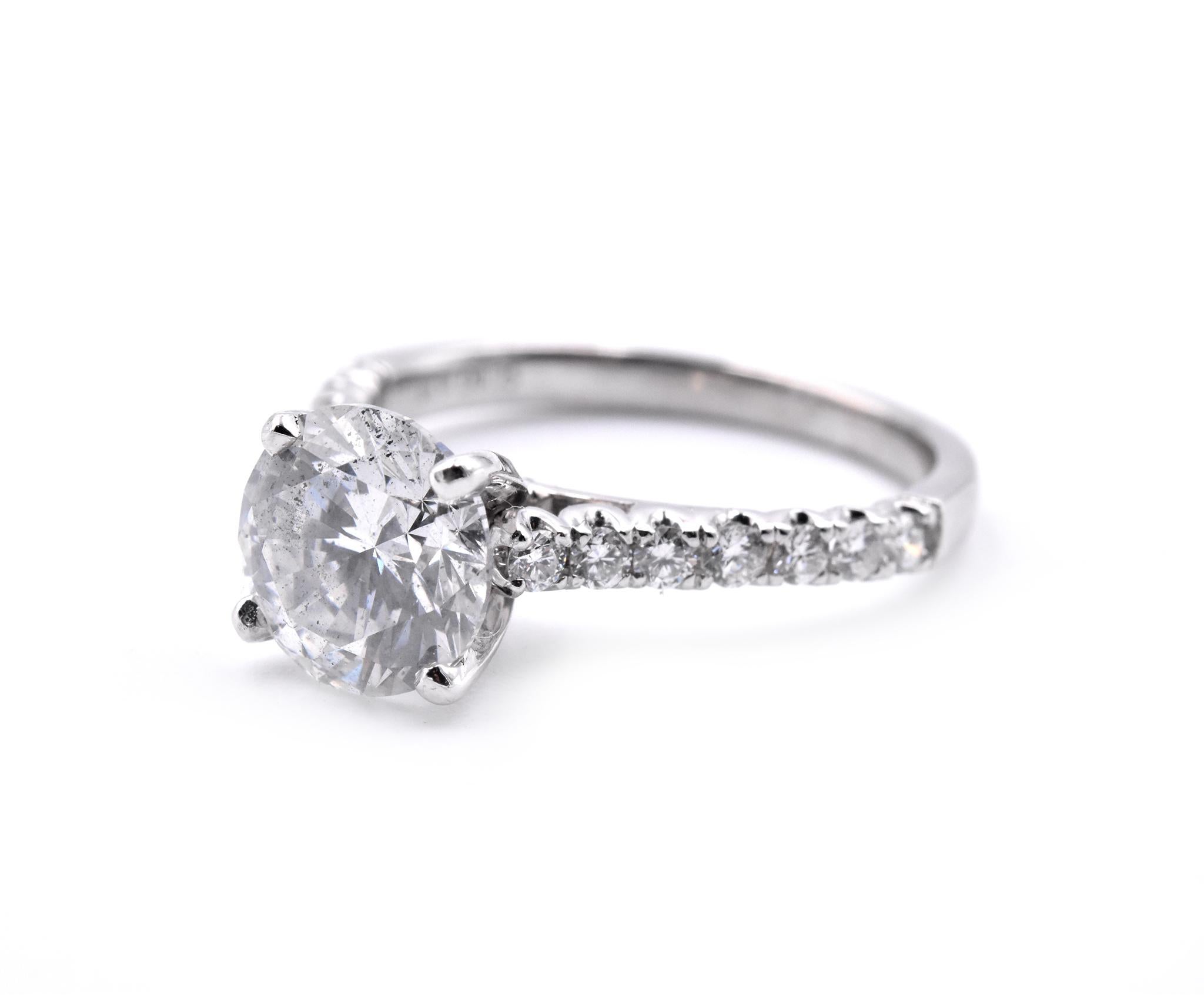 Round Cut 18 Karat White Gold Diamond Engagement Ring