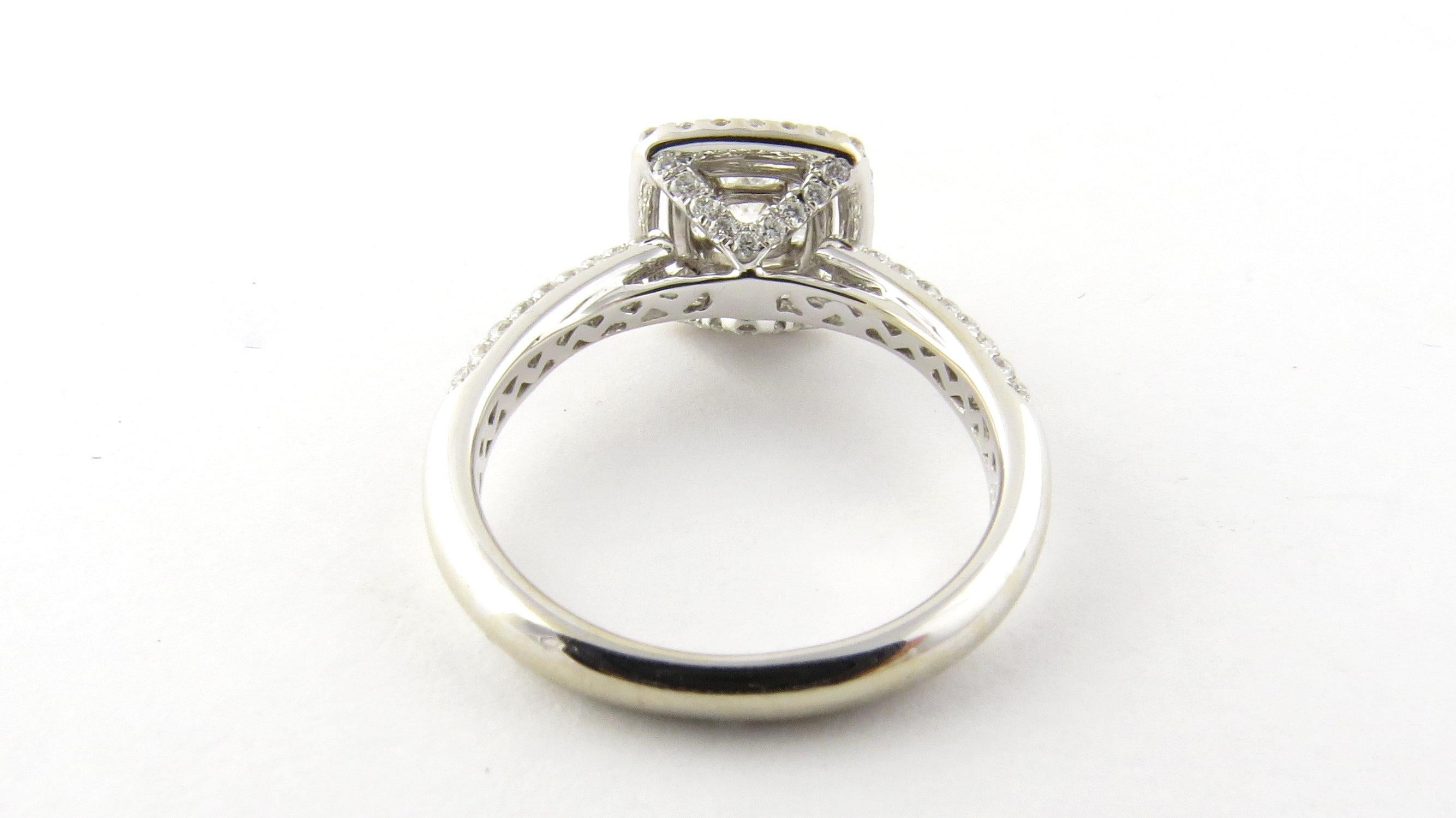 Women's 18 Karat White Gold Diamond Engagement Ring