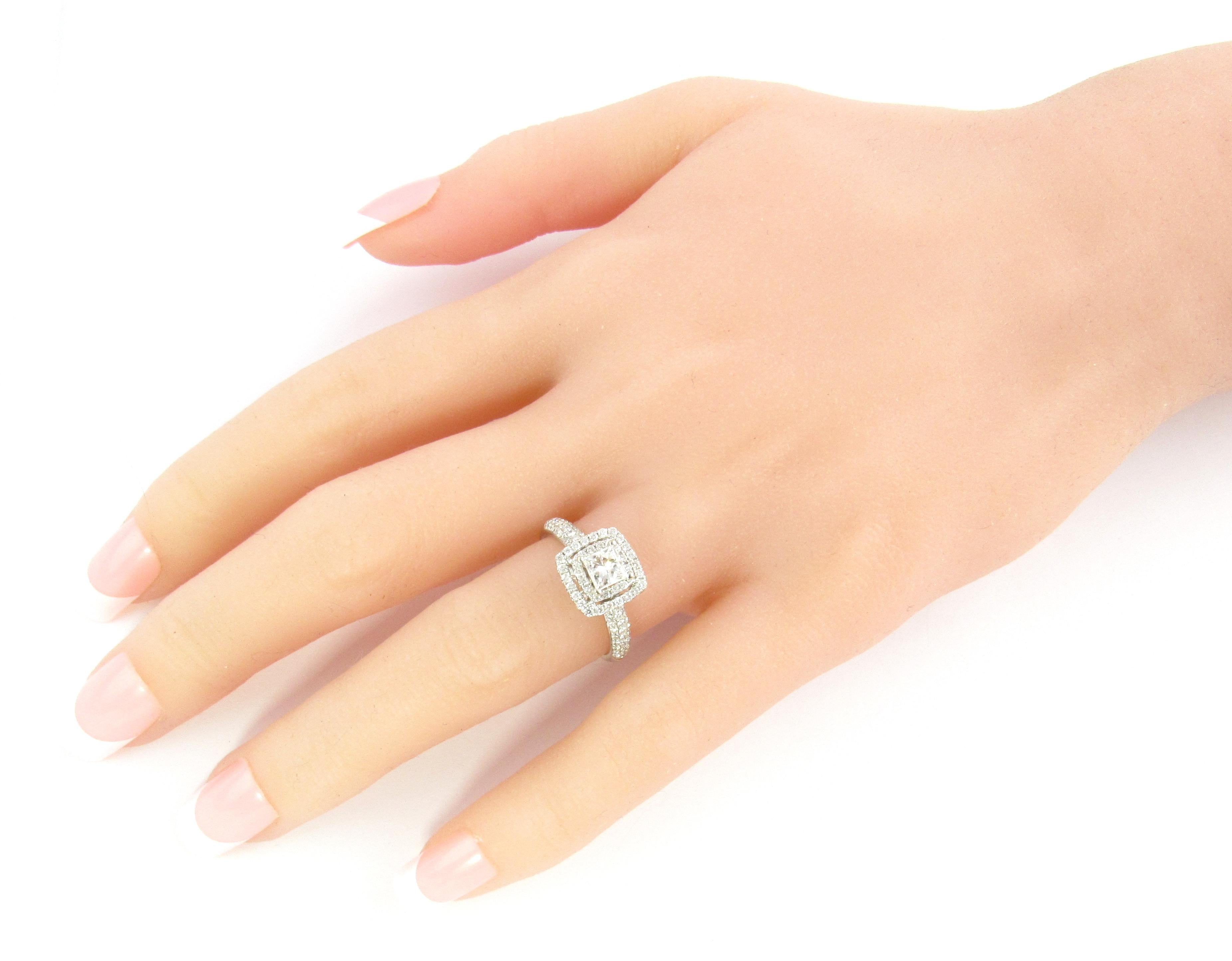 18 Karat White Gold Diamond Engagement Ring 3