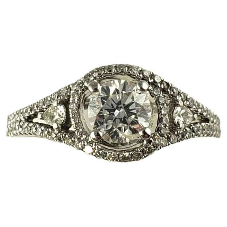 18 Karat White Gold Diamond Engagement Ring For Sale at 1stDibs
