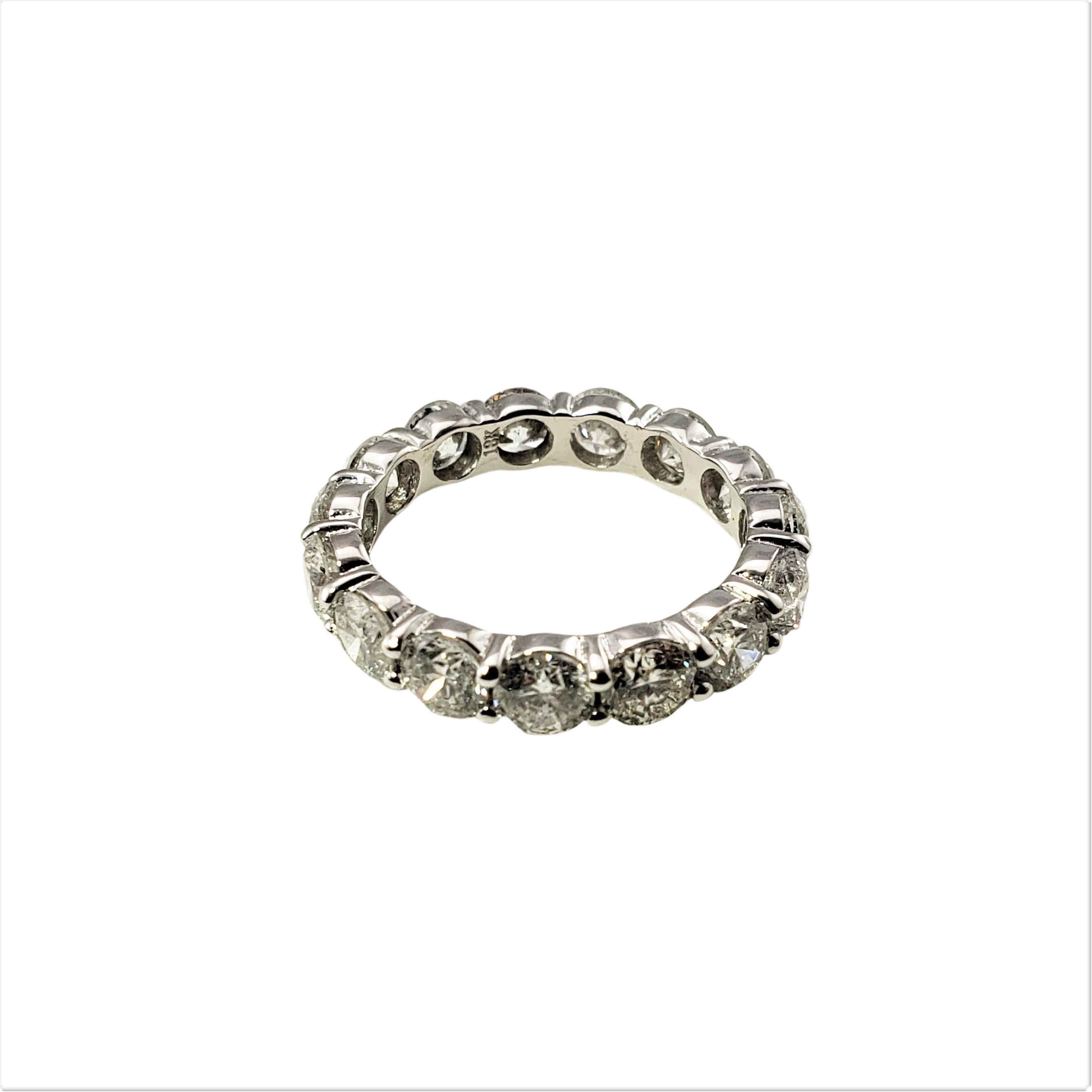 18 Karat White Gold Diamond Eternity Band Ring Size 6 In Good Condition For Sale In Washington Depot, CT