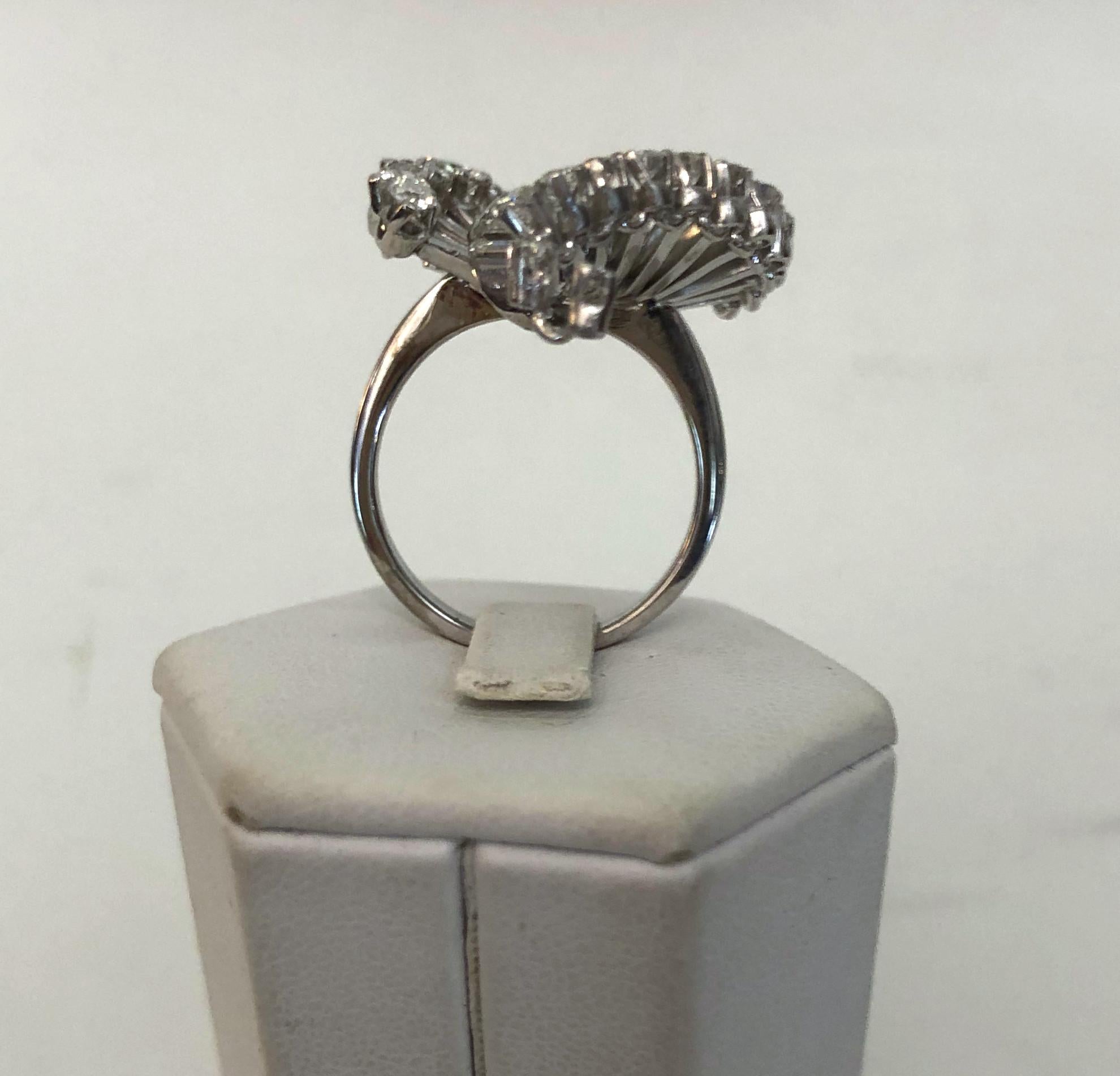 da uomo o donna Anello a ventaglio con diamante in oro bianco 18 carati in vendita