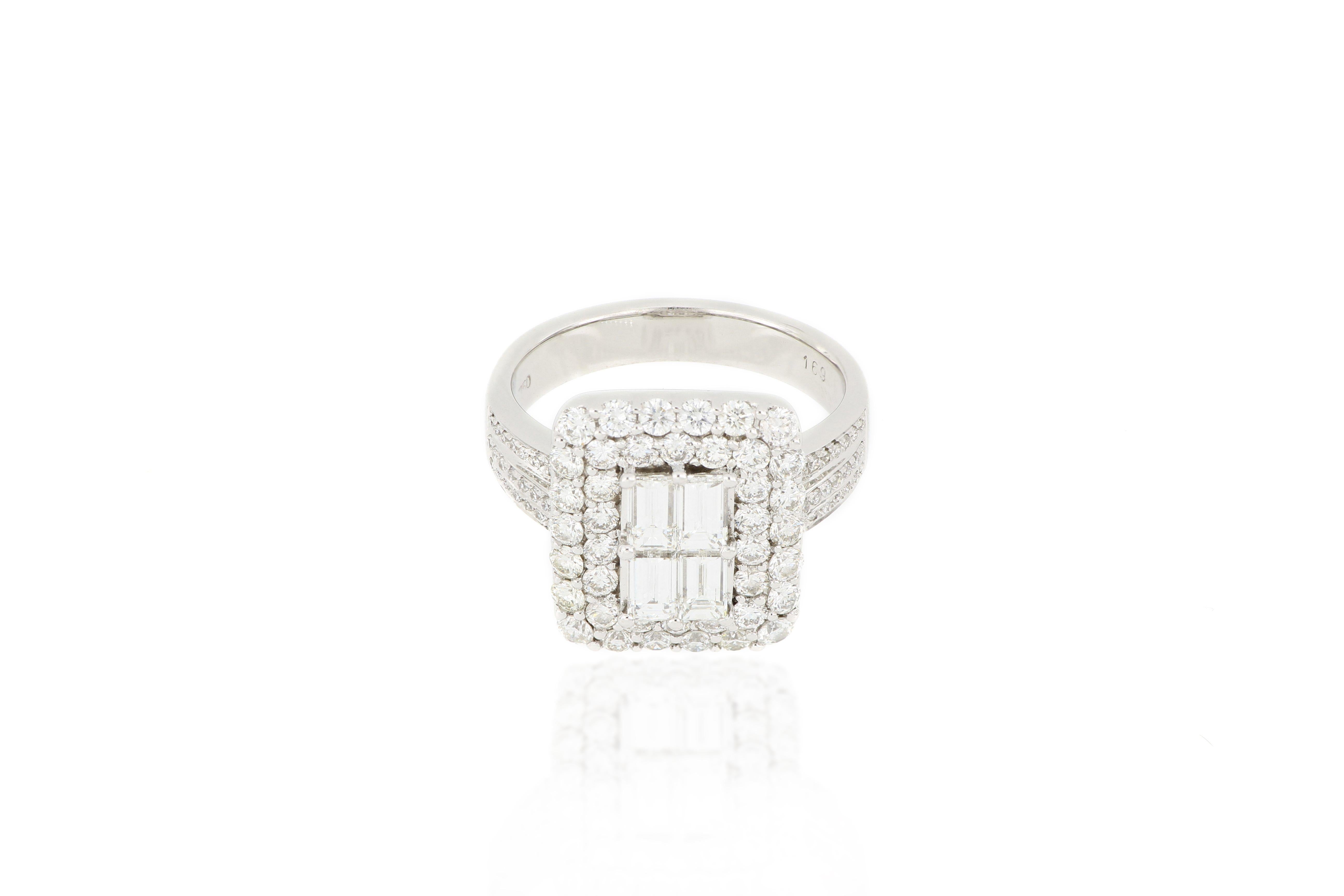 A diamond ring, composed of clusters of baguette and brilliant-cut diamonds weighing 0.75 carats and 1.15 carats respectively, mounted in 18 karat white gold. A very beautiful ring which is glamorous and stylish.
O’Che 1867 is renowned for its high