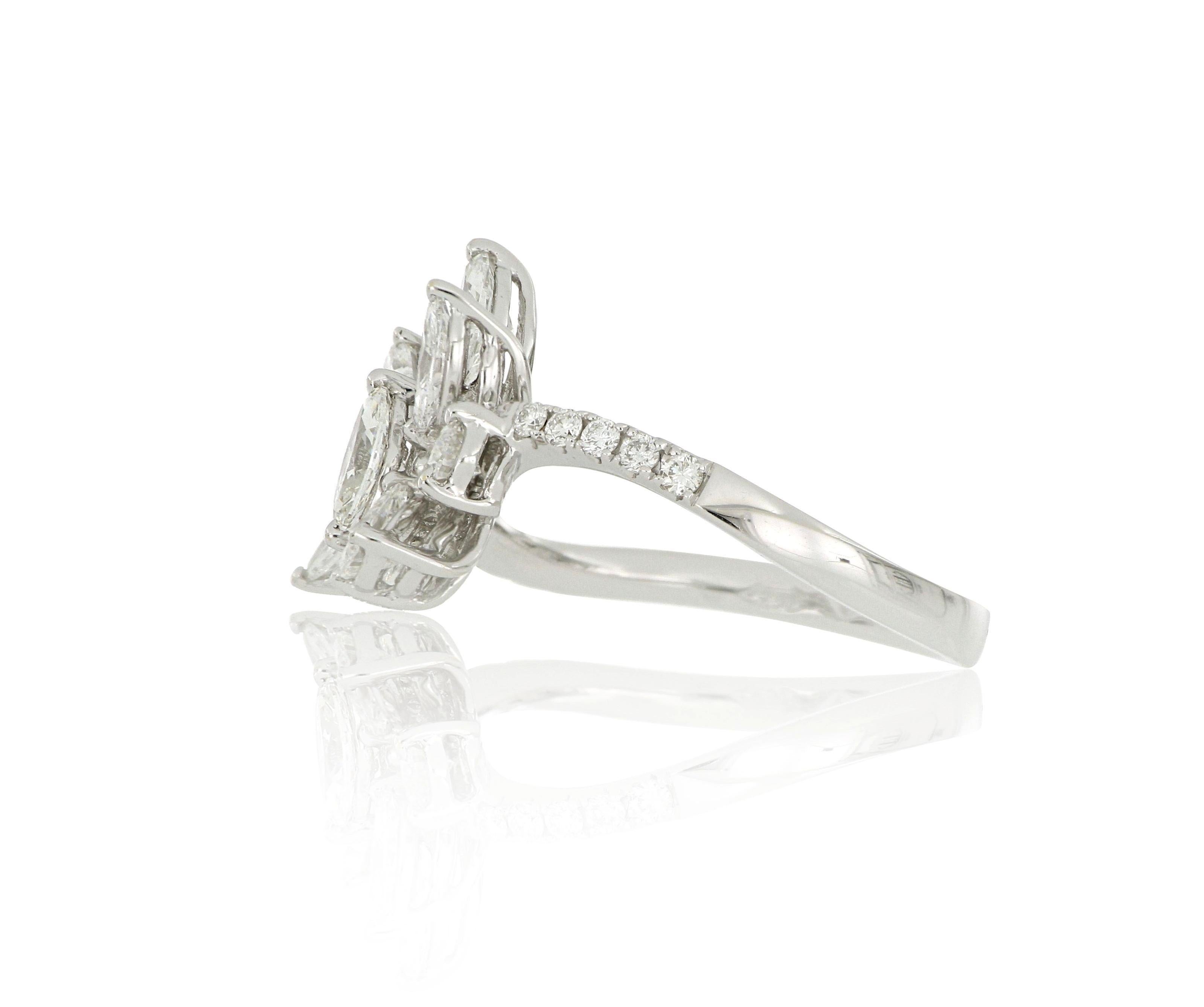 Contemporary 18 Karat White Gold Diamond Fashion Ring For Sale