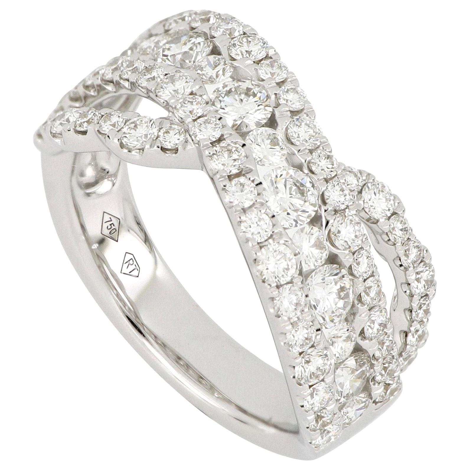 18 Karat White Gold Diamond Fashion Ring For Sale