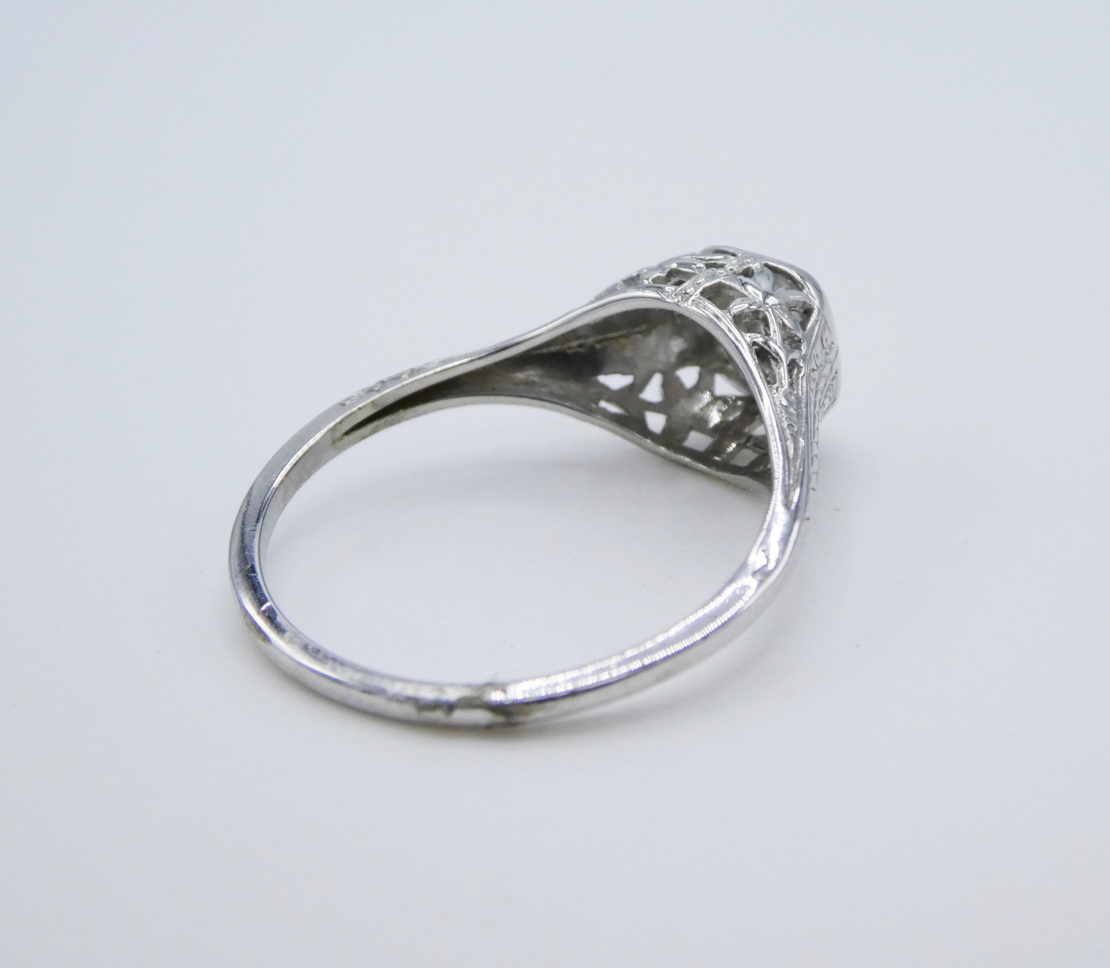 18 Karat White Gold Natural Diamond Filigree European Cut Engagement Ring In Fair Condition For Sale In  Baltimore, MD