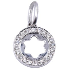 White Gold Pendant Necklaces